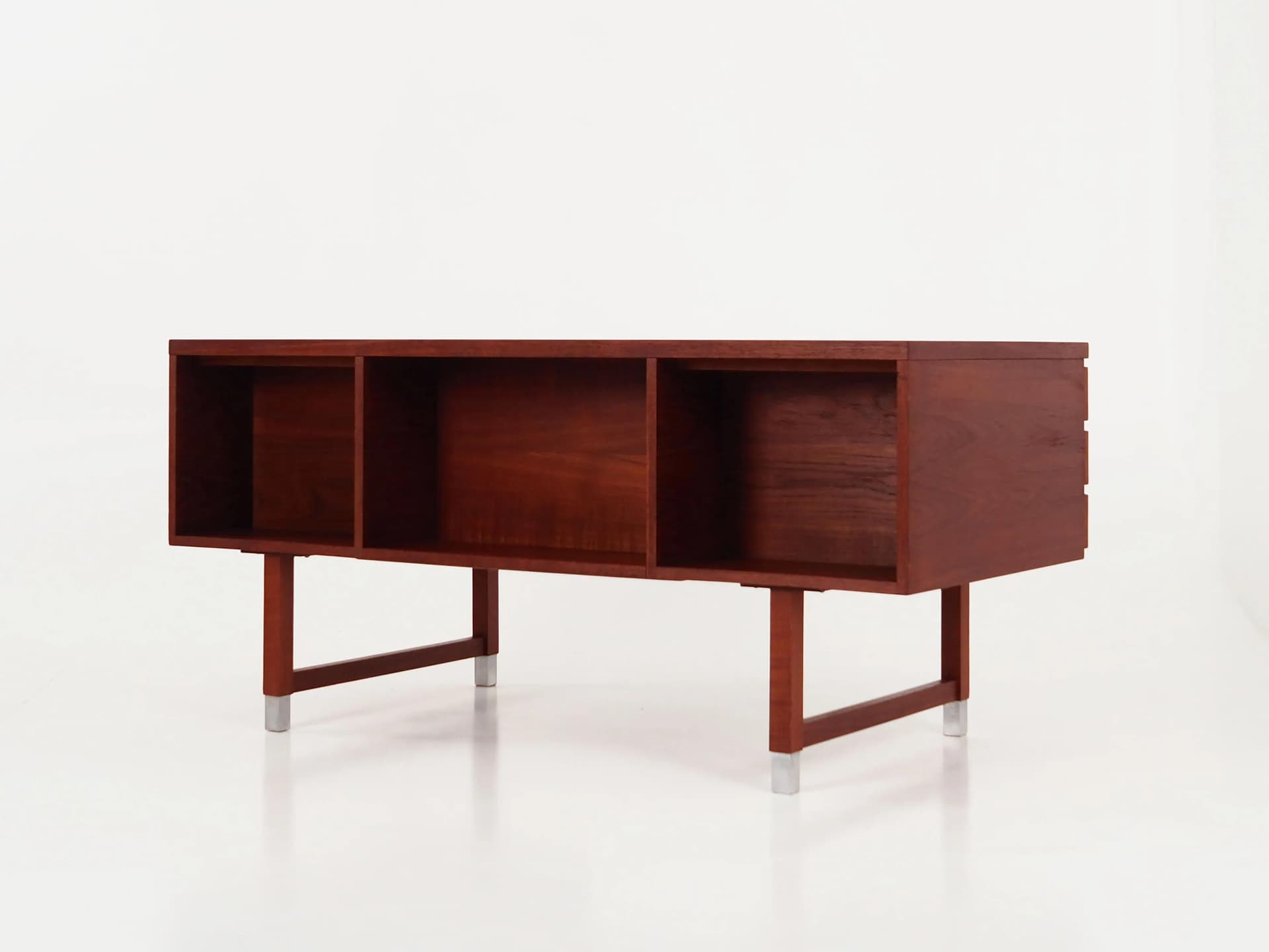 Desk, orange teak, Eigil Petersens Møbelfabrik, Denmark, 1970s. - 17255