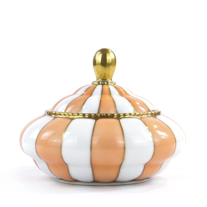 Bomboniera, biała porcelana, złocenia, Czechy, początek XX w.