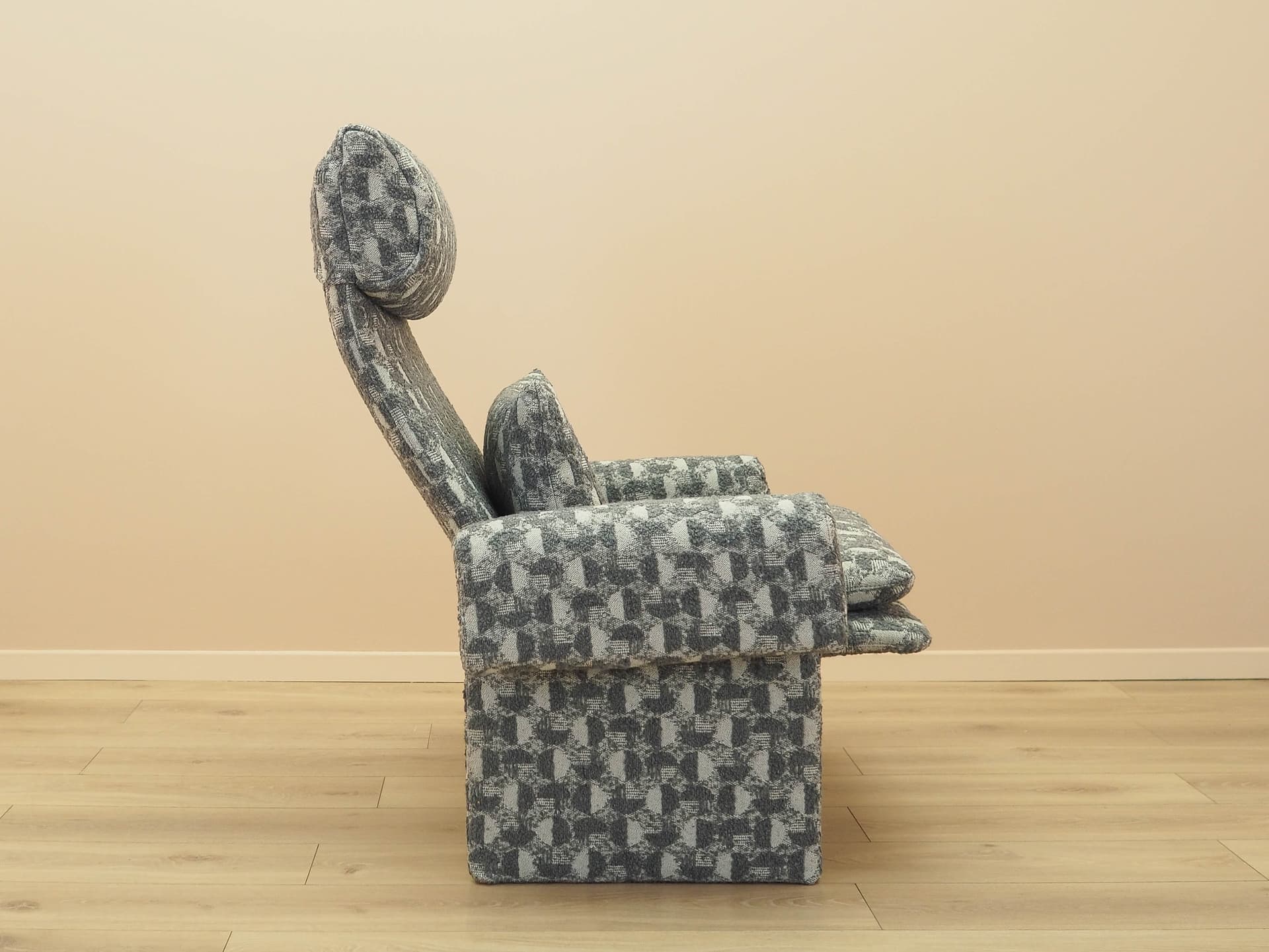 Lounge armchair, grey fabric, by G. Offredi, Saporiti, Italy, 1970s. - 240515