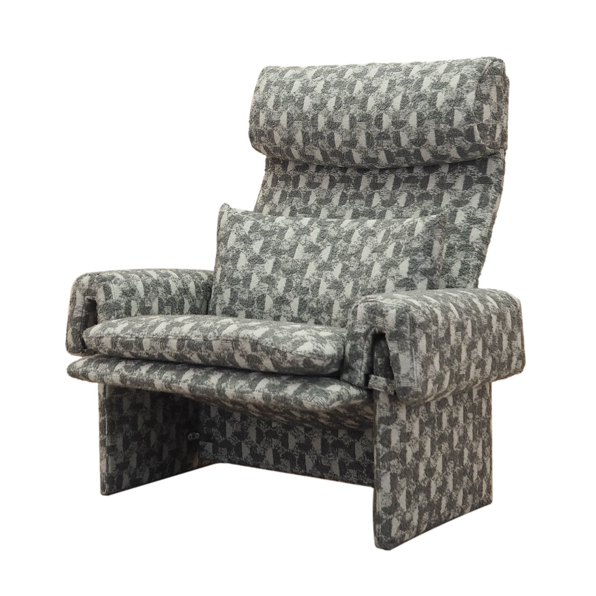 Lounge armchair, grey fabric, by G. Offredi, Saporiti, Italy, 1970s.