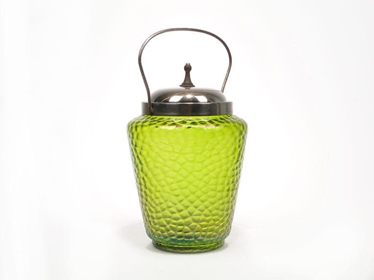 Herbatnica secesyjna, szkło zielone iryzujące, Austria, XIX w.