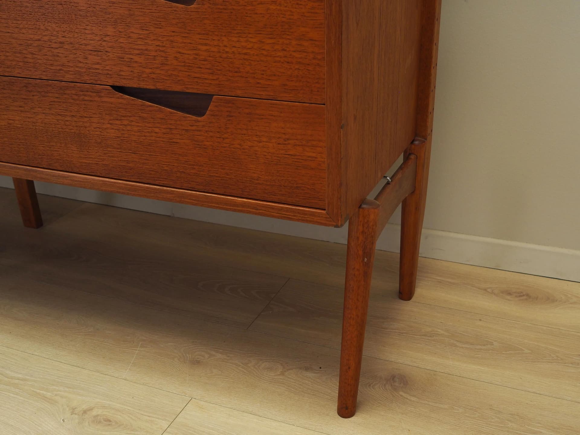 Regał systemowy Rival, teak brązowy, proj. K. Riise, Brødrene Jåtog, Norwegia, lata 60. - 17909