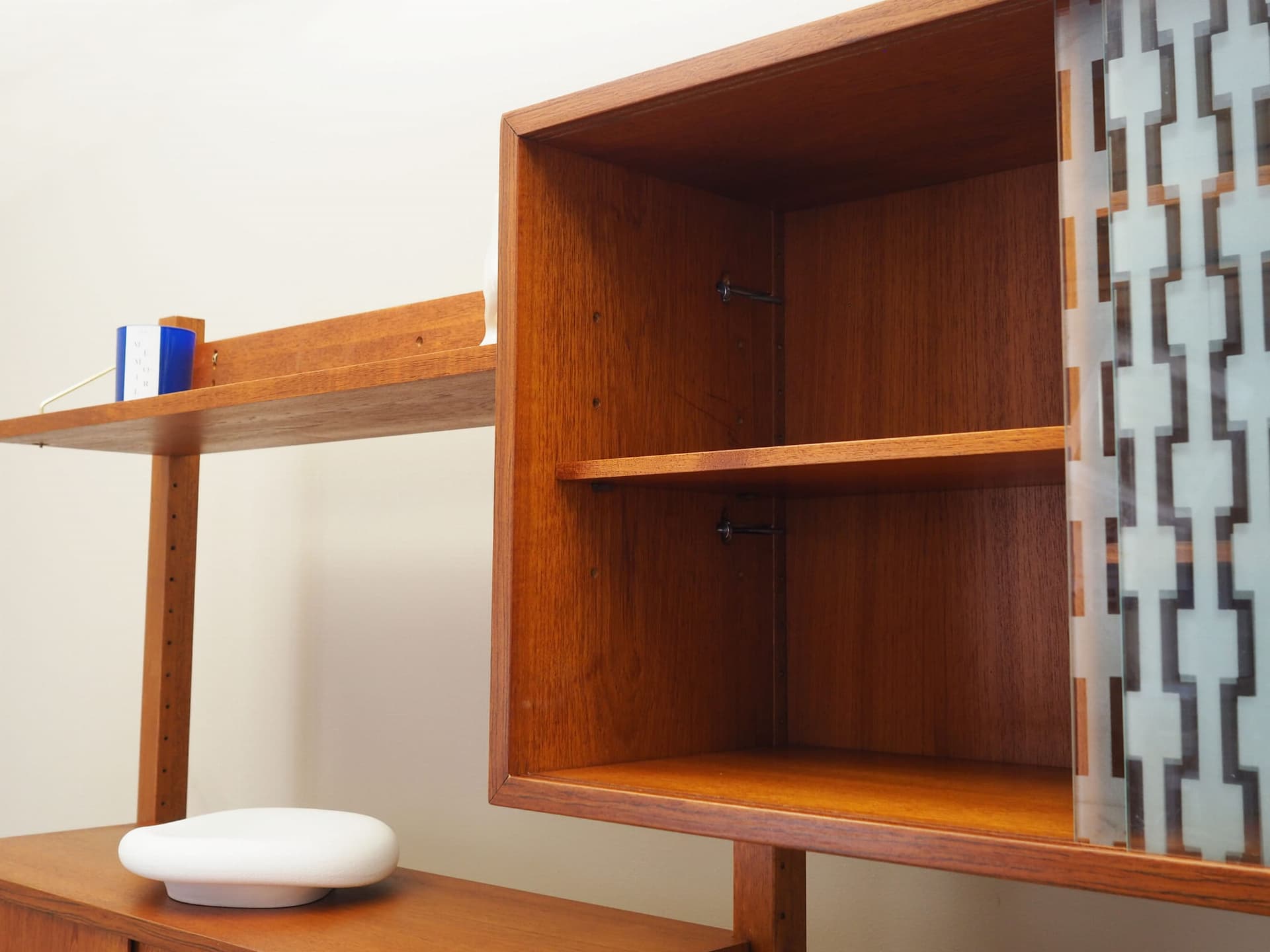 Regał systemowy Rival, teak brązowy, proj. K. Riise, Brødrene Jåtog, Norwegia, lata 60. - 77134