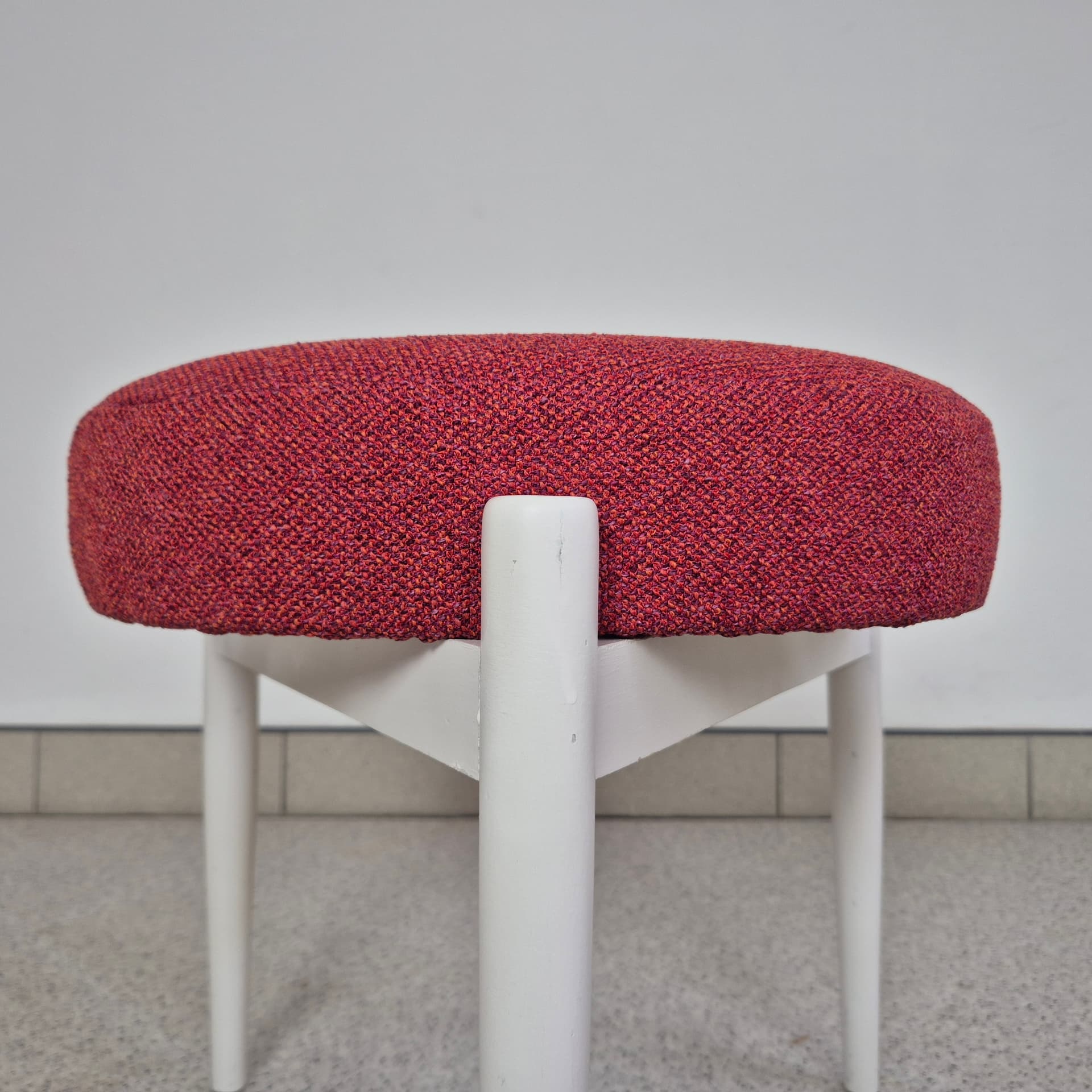 Taboret, czerwony, proj. H. Frandsen, Spøttrup, Dania, lata 60. - 241220