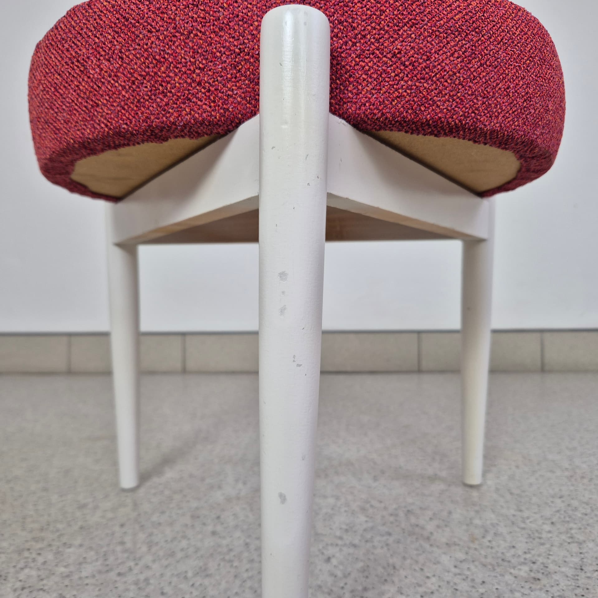 Taboret, czerwony, proj. H. Frandsen, Spøttrup, Dania, lata 60. - 241221