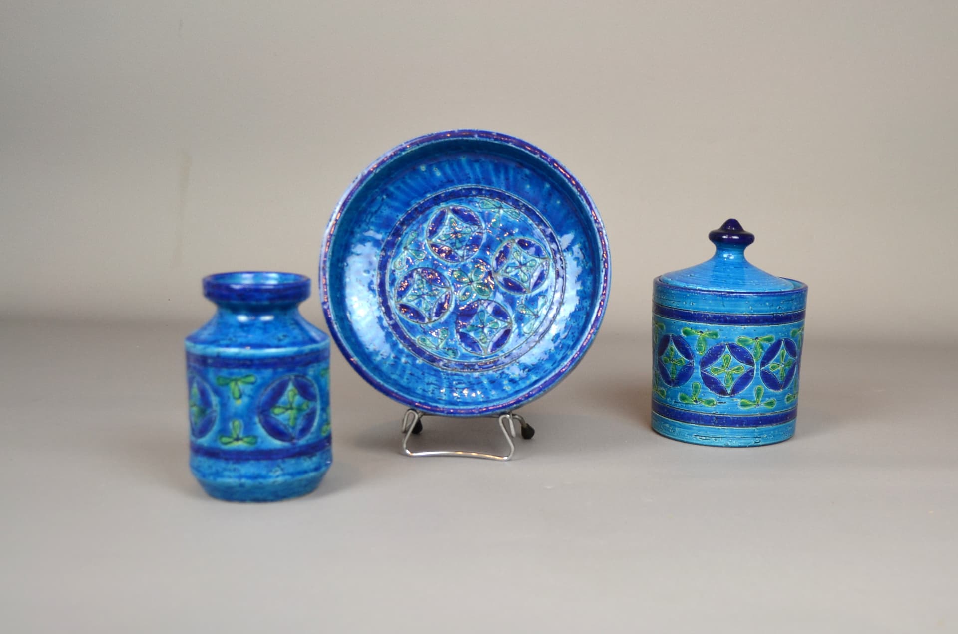 Bowl Rimini Blu, blue ceramics, by A. Londi, Bitossi, Italy, 1960s. - 79