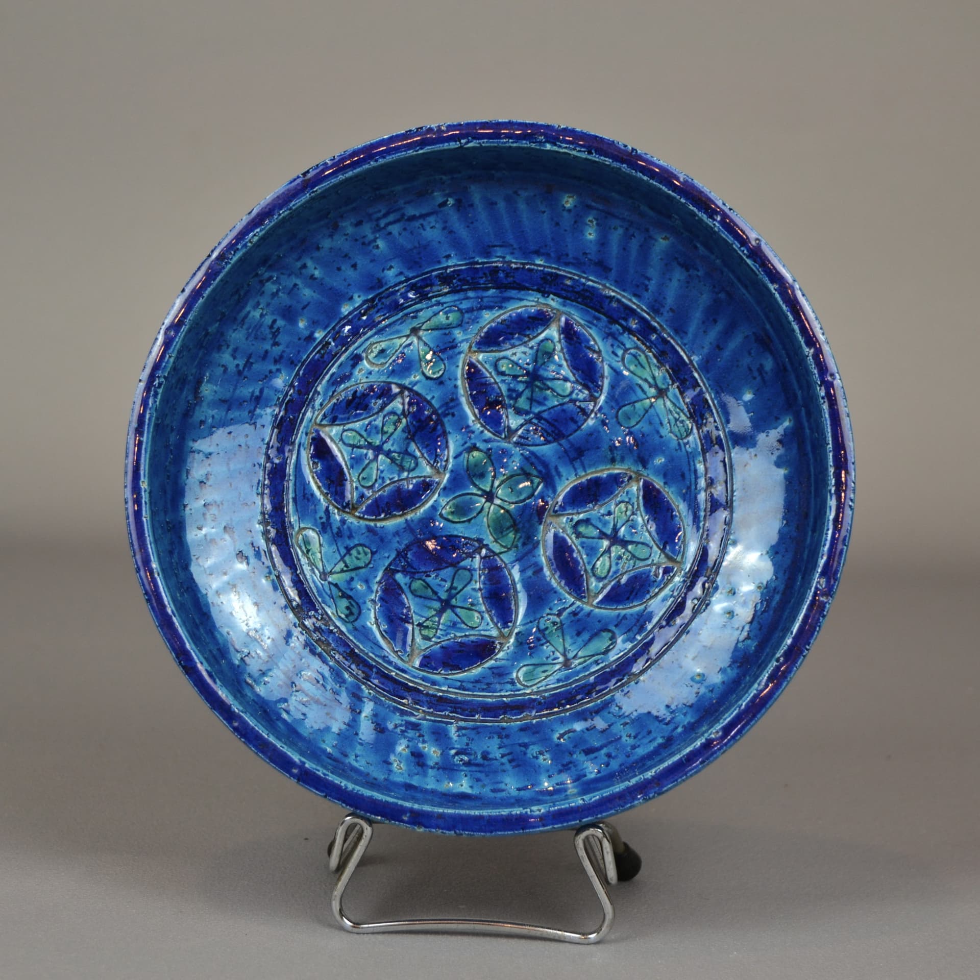 Bowl Rimini Blu, blue ceramics, by A. Londi, Bitossi, Italy, 1960s. - 80