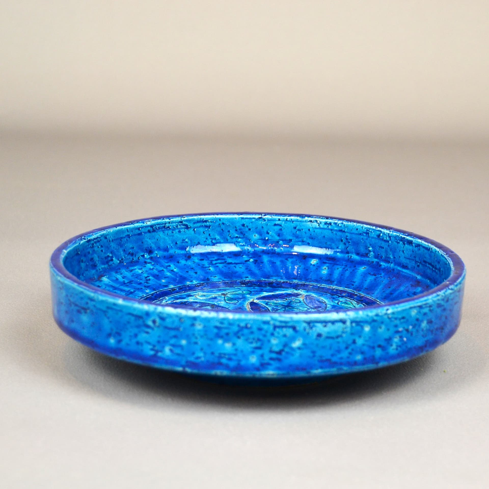 Bowl Rimini Blu, blue ceramics, by A. Londi, Bitossi, Italy, 1960s. - 75