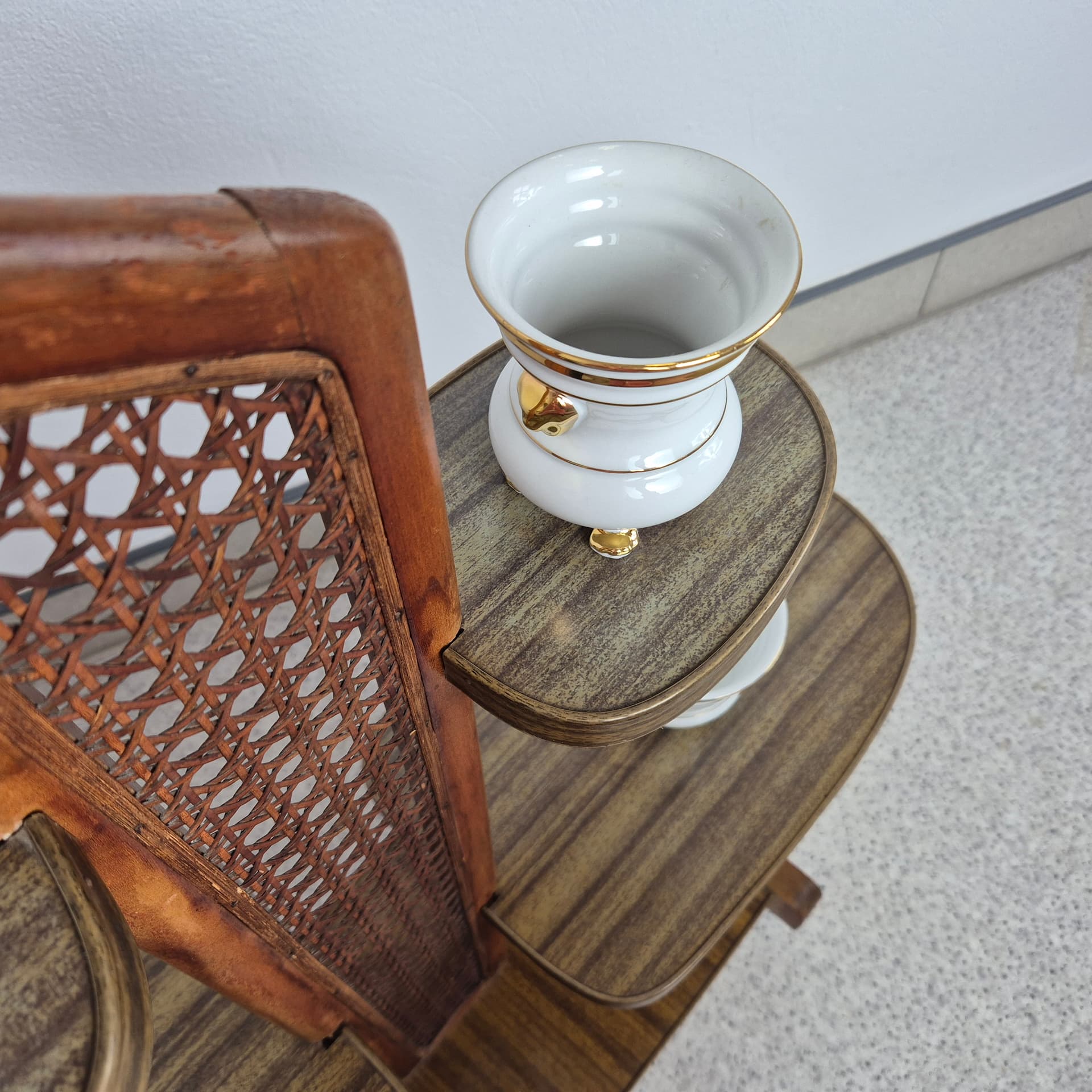 Kwietnik piętrowy, plecionka wiedeńska brąz, drewno, Niemcy, lata 50. - 243274