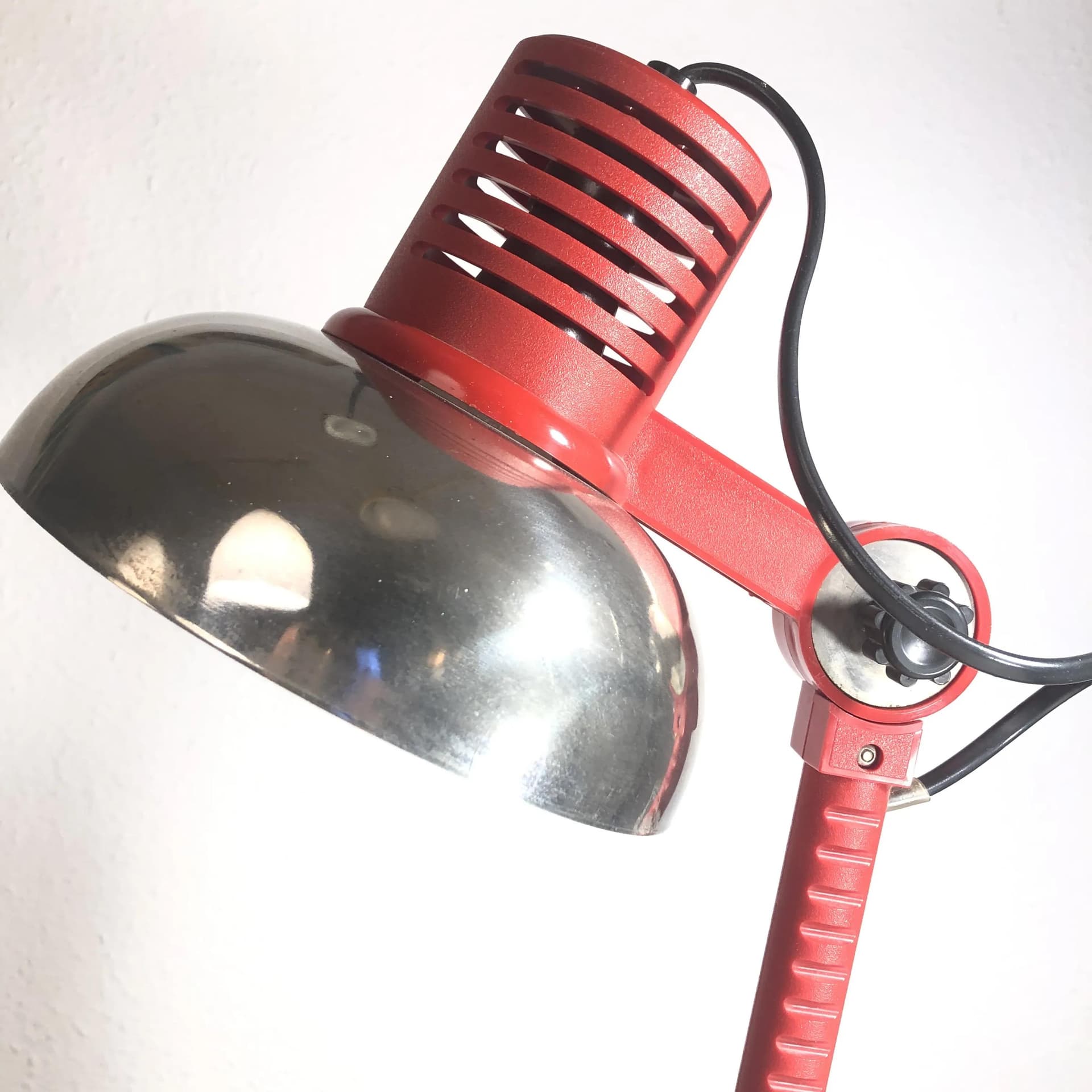 Lampa biurkowa, czerwona, plastik chromowany metal, Polamp, Polska, lata 80. - 18034