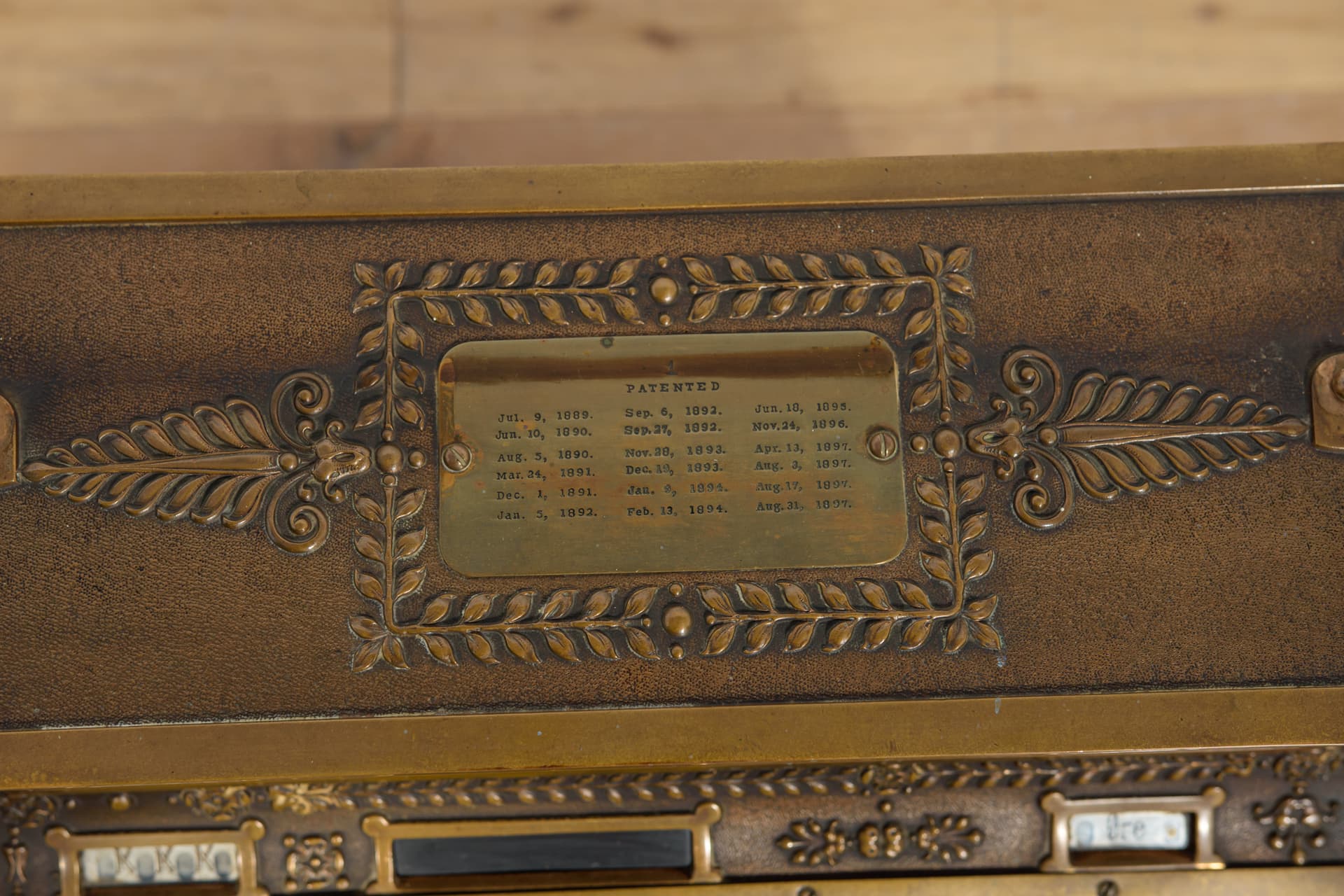 Kasa fiskalna, Art Nouveau, mosiądz złoty, USA, XIX w. - 244187