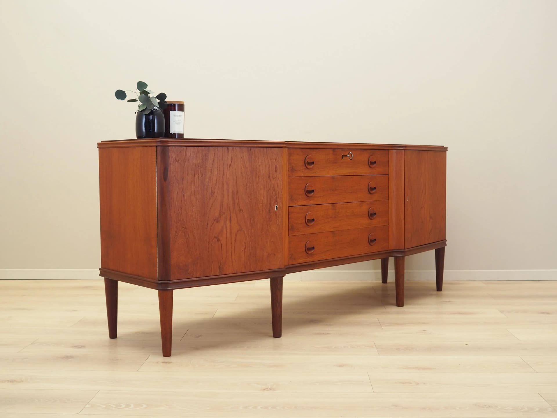 Sideboard, teak, pomarańczowy, Dania, lata 60. - 17983