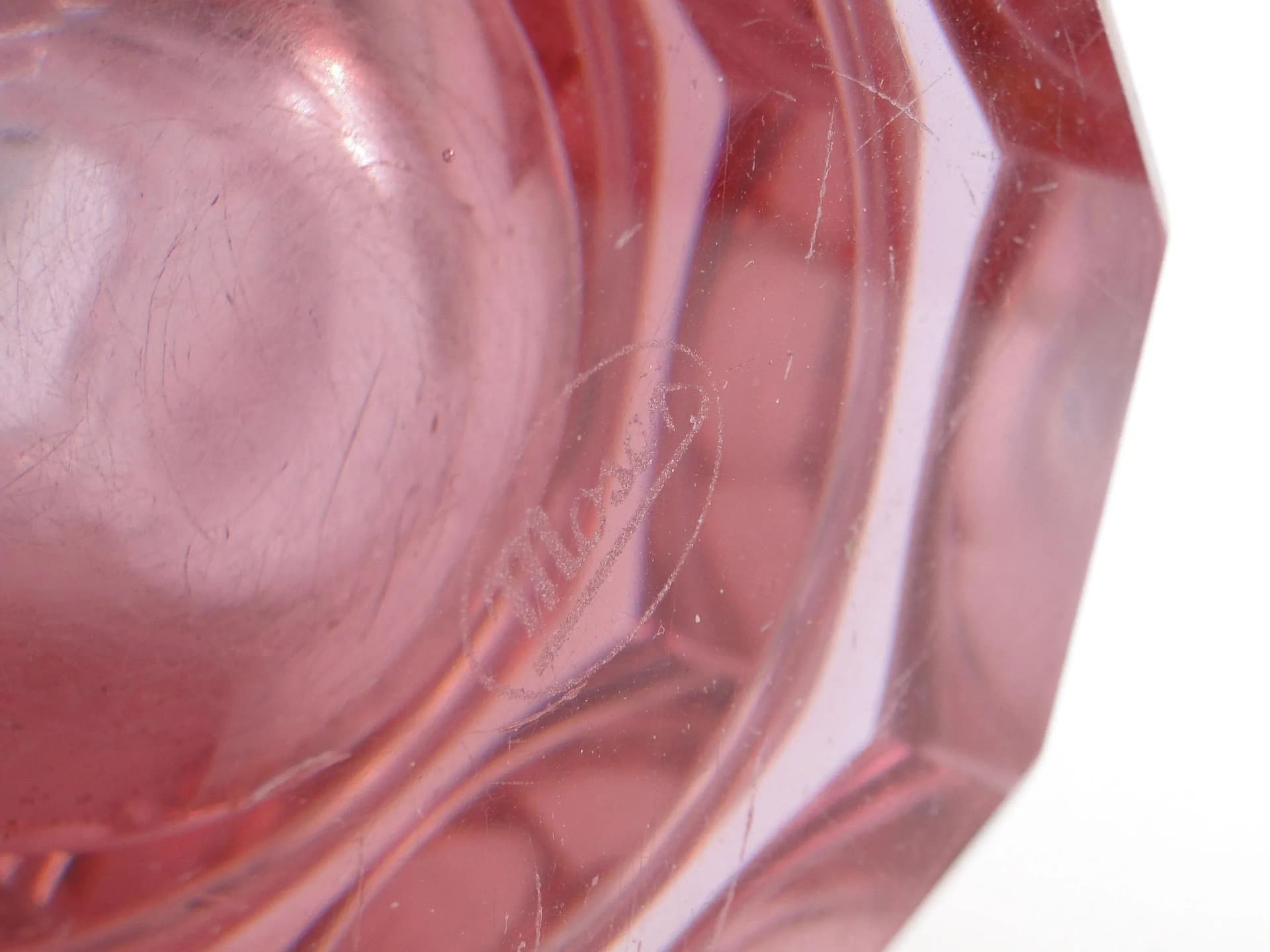 Wazon kryształowy aleksandrytowy, fioletowy, proj. J. Hoffmann, Austria, lata 30. - 18071