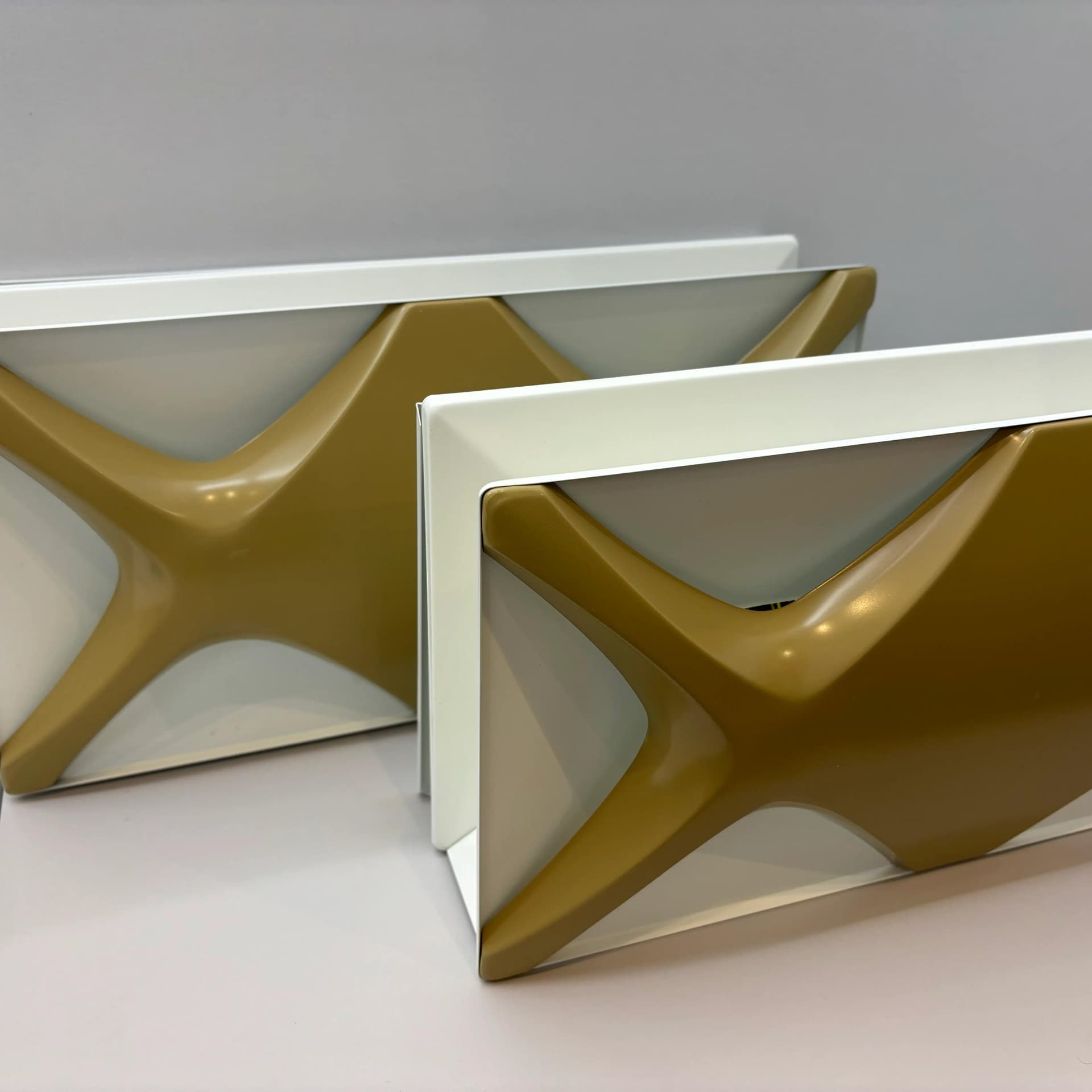 Para kinkietów, Space Age, brązowy, metal, proj. K. Link, Niemcy, lata 70. - 18015