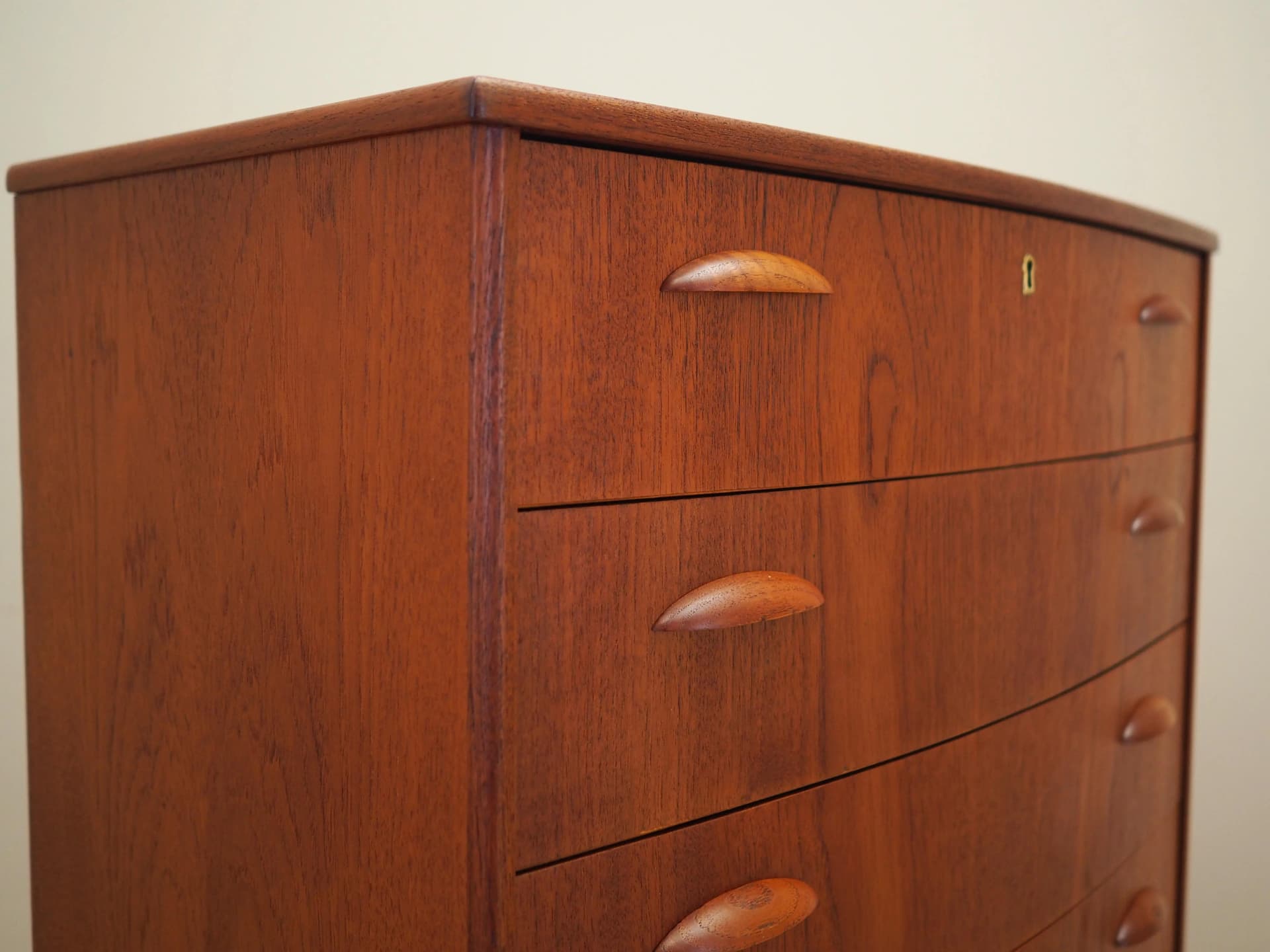 Komoda, mid-century modern, teak pomarańczowy, drewno czarne, Dania, lata 70. - 18128