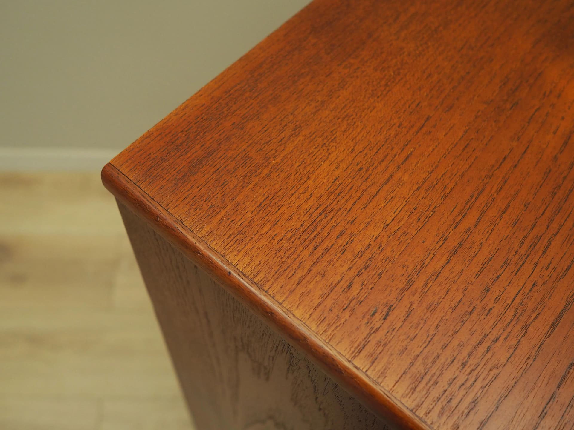 Komoda, mid-century modern, teak pomarańczowy, drewno czarne, Dania, lata 70. - 18124