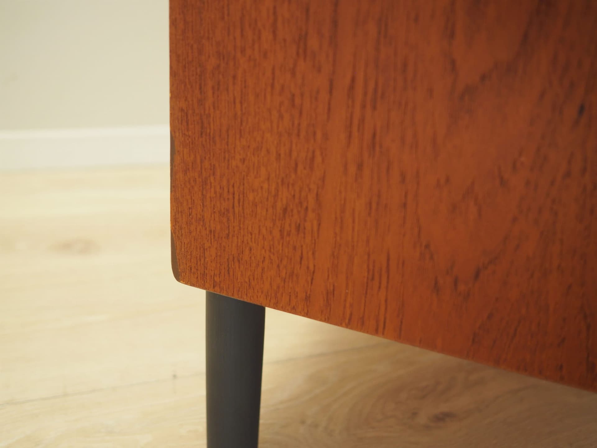 Komoda, mid-century modern, teak pomarańczowy, drewno czarne, Dania, lata 70. - 77085