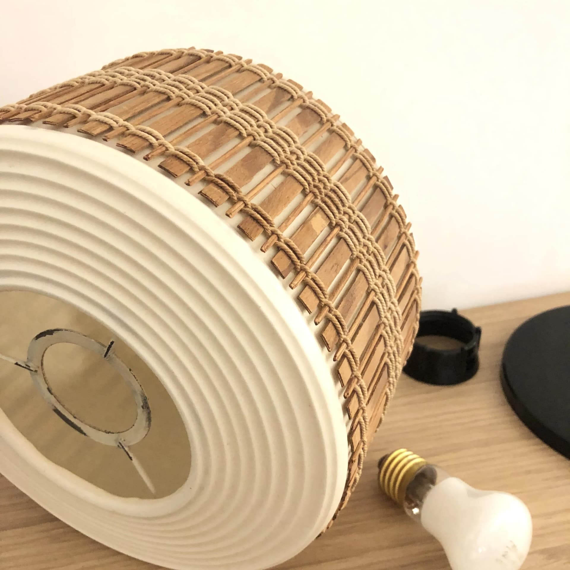 Lampka biurkowa, ivory white, chromowana stal, Niemcy, lata 70. - 18175