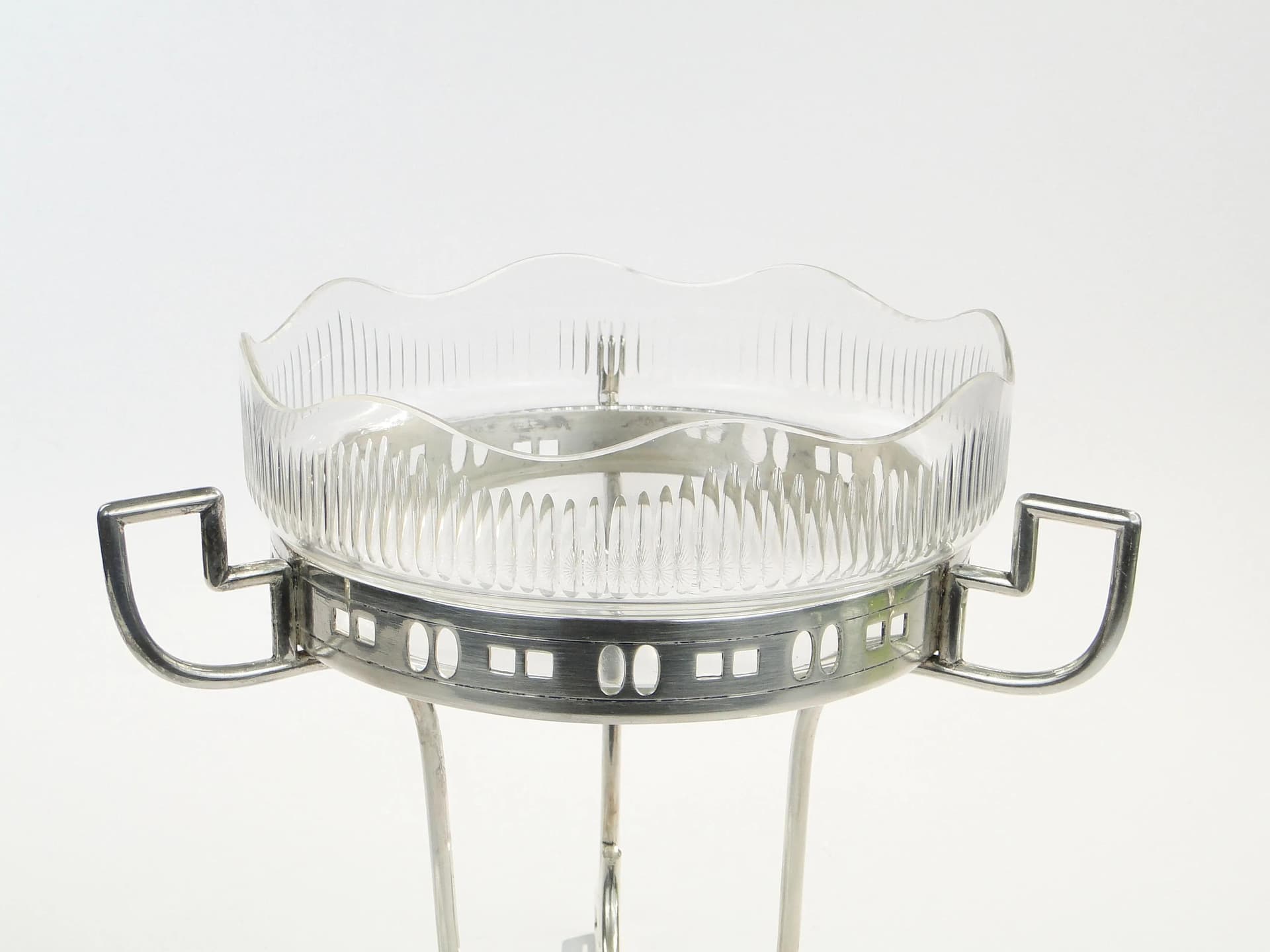 Centerpiece Art Deco, transparent crystal white gradient, silver-plated brass, Slovakia, 1920s. - 18432