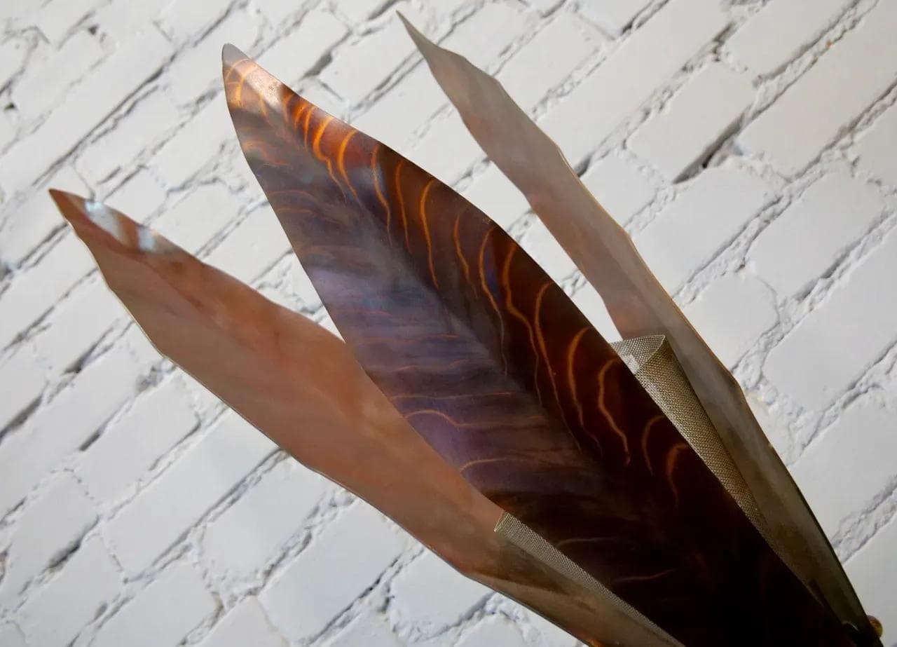 Lampa stołowa brutalistyczna, miedź kuty stal, proj. F. Zavarise, Włochy, lata 90. - 18729