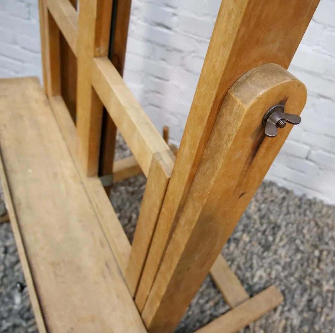 Studio easel, brown wood, France, early 20th c. - 18723