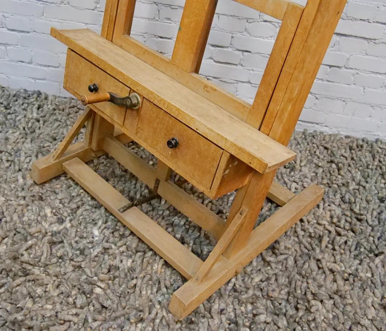 Studio easel, brown wood, France, early 20th c. - 18725