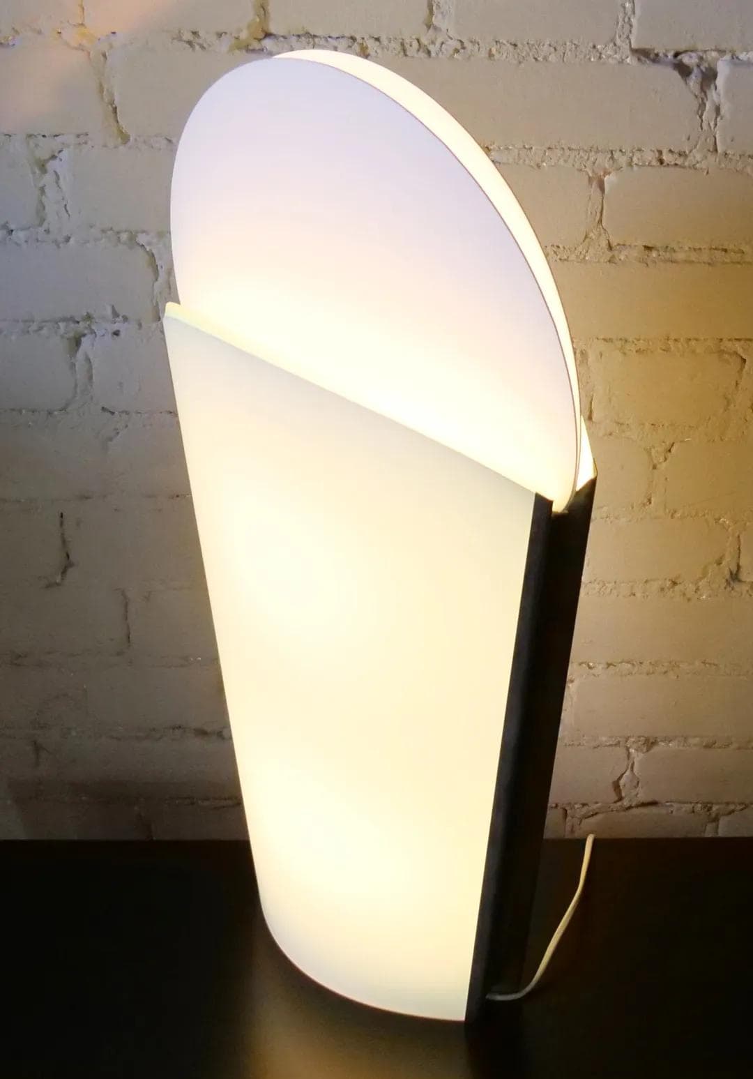 Lampa podłogowa/stołowa Sun-Ra-LA, biały, Opalflex, stal oksydowana, proj. S. Parker, Włochy, lata 80. - 18715