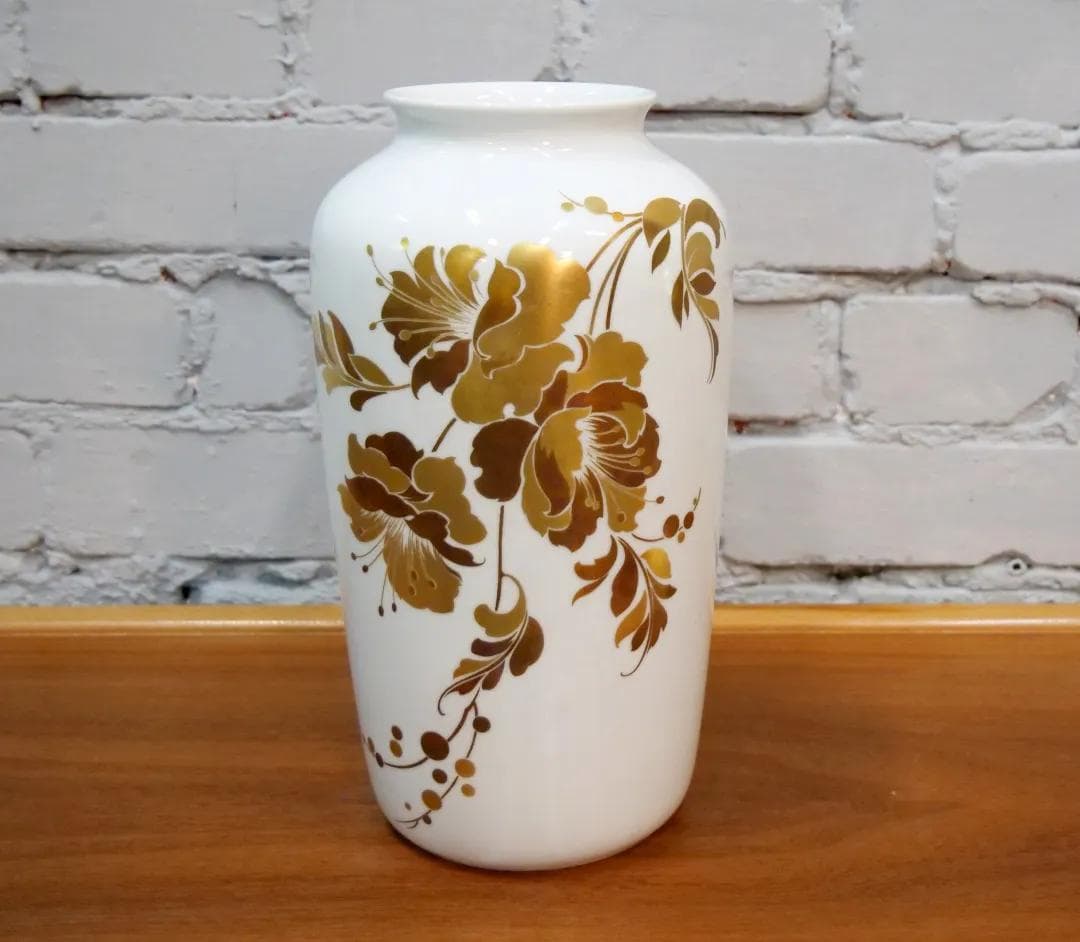 Biały porcelanowy wazon, Kaiser, Niemcy, lata 50. - 18661