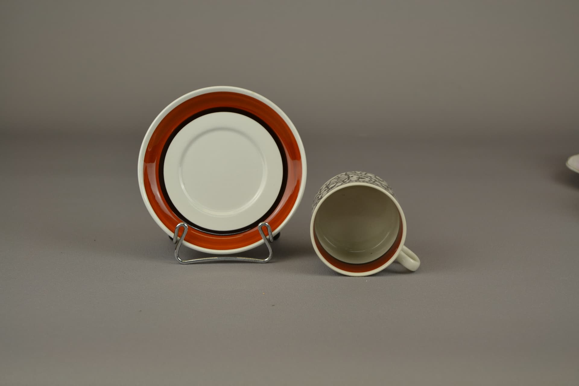 Filiżanka ze spodkiem Agneta, ceramika biała, proj. H. Ringström, Szwecja, lata 70. - 79347