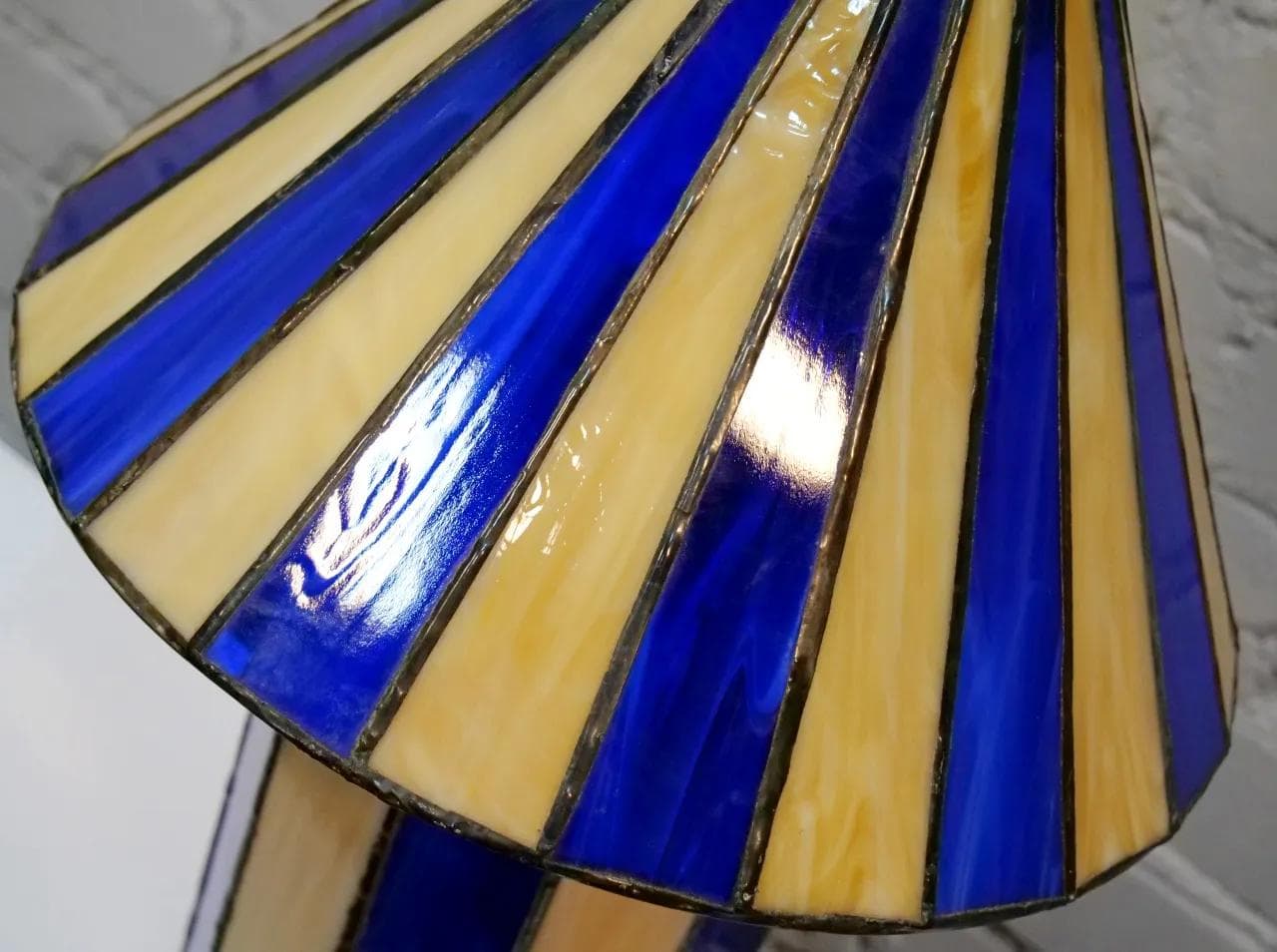 Lampa stołowa witrażowa, multikolor, szkło, Francja, lata 70. - 18886