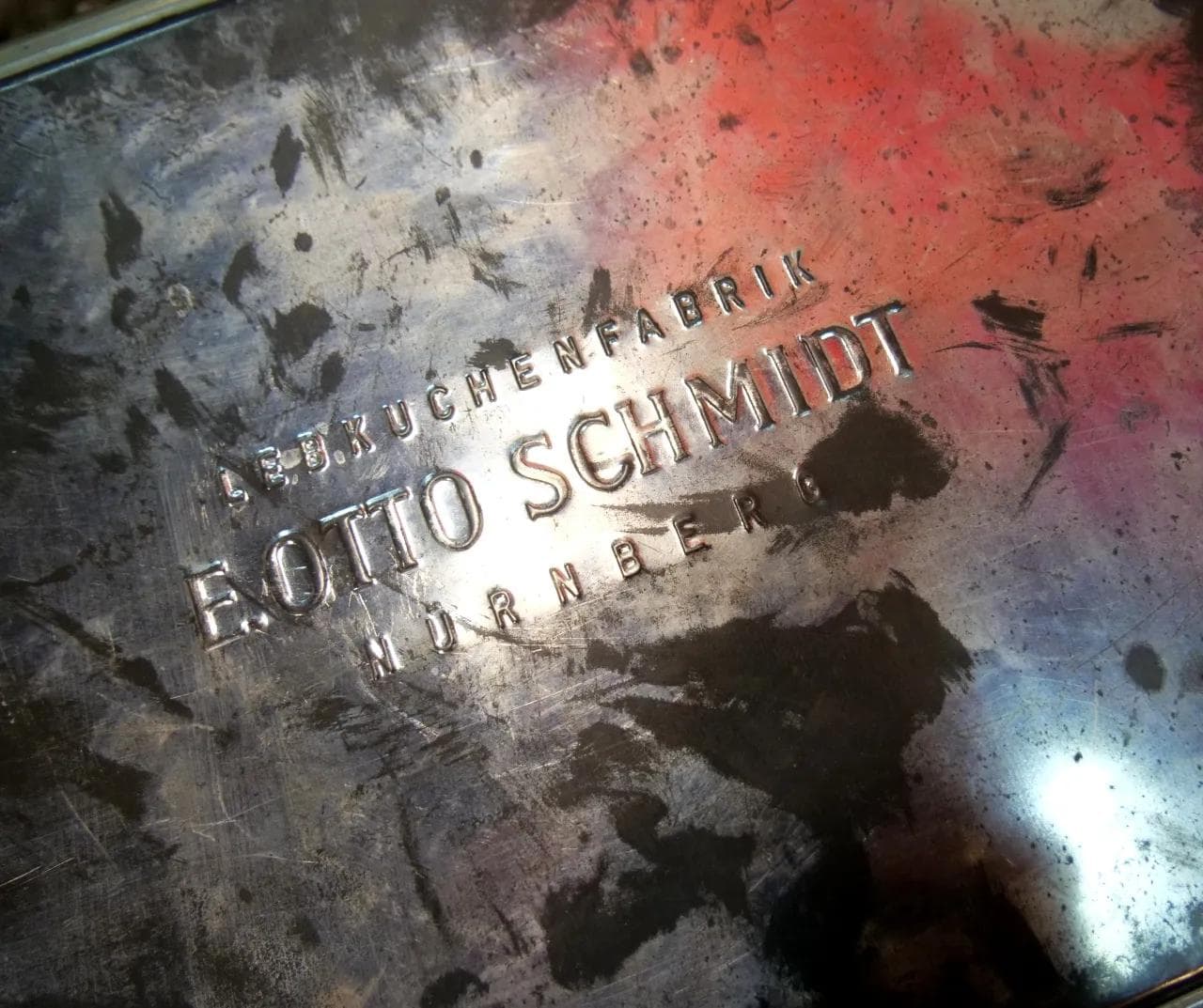 Metal box Historicist, multicolor, Germany, 1950s. - 18866