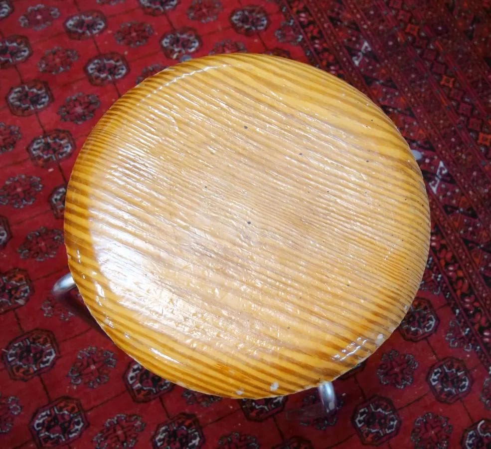 Para taboretów Dot, drewno sosna, stal chrom, proj. A. Jacobsen, dla Fritz Hansen, Dania, lata 60. - 19022