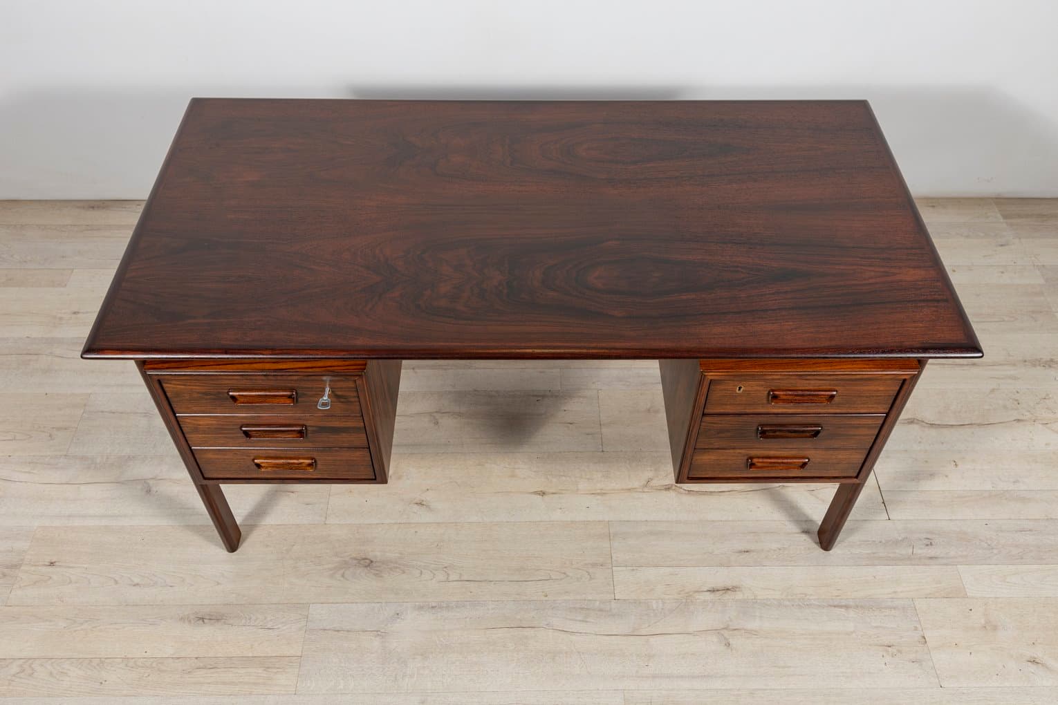 Desk, brown rosewood, by W. Sigh, H. Sigh & Søn Møbelfabrik, Denmark, 1960s. - 261540
