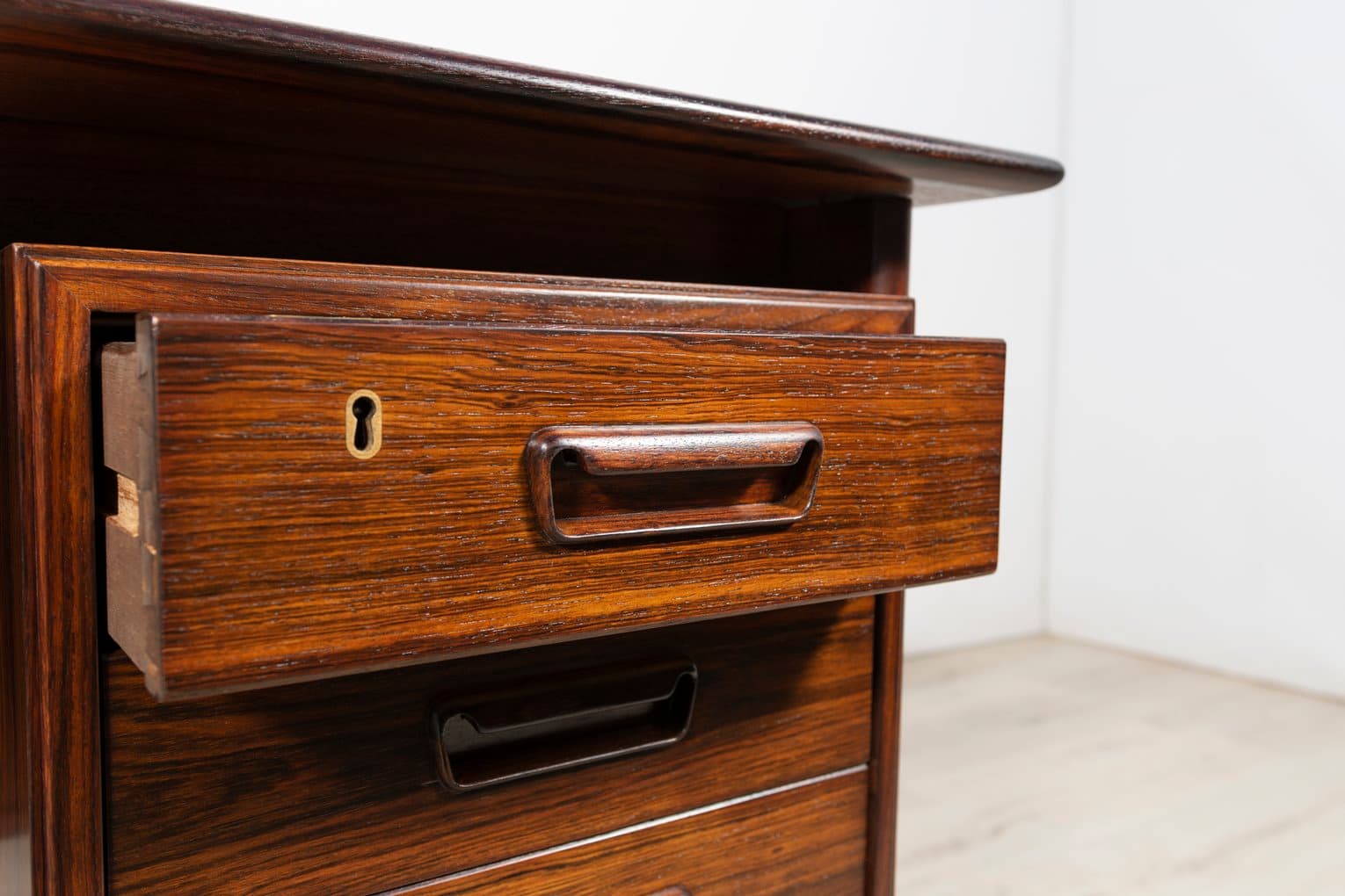 Desk, brown rosewood, by W. Sigh, H. Sigh & Søn Møbelfabrik, Denmark, 1960s. - 261547