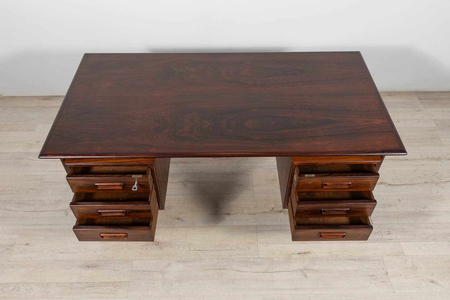 Desk, brown rosewood, by W. Sigh, H. Sigh & Søn Møbelfabrik, Denmark, 1960s. - 261545
