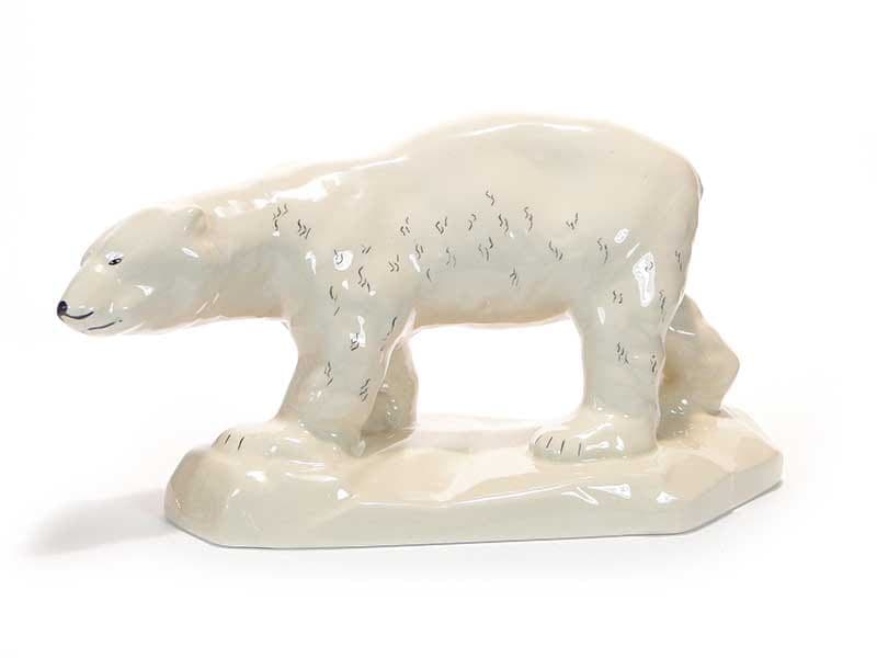 Figura niedźwiedzia polarnego, porcelana biała, Chodzież, Polska, lata 60.