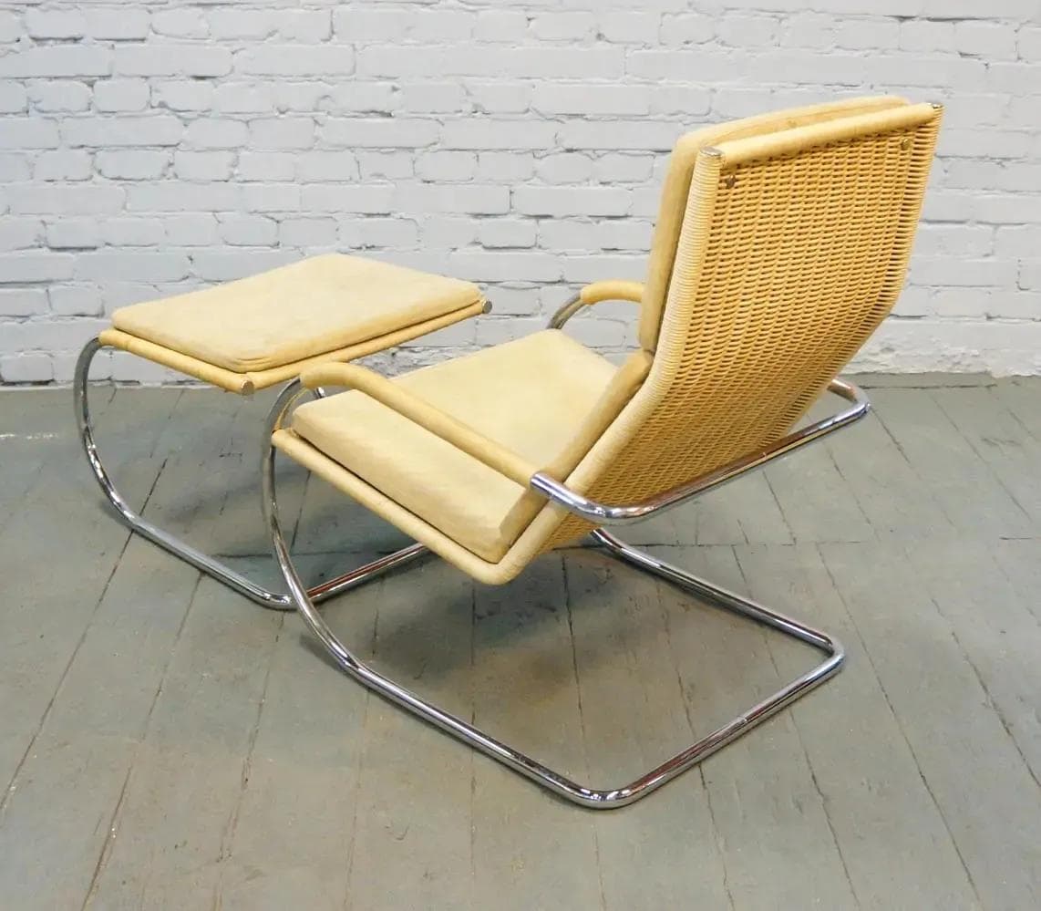 Fotel z podnóżkiem D35, rattan beżowy, stal chromowana, alcantara beżowa, proj. A. Lorenz, Tecta, Niemcy, lata 80. - 18969