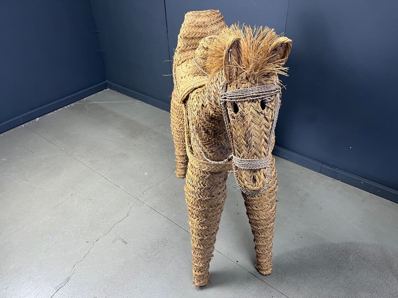 Rzeźba koń naturalnej wielkości, beżowy, rattan i wiklina, Hiszpania, lata 60. - 275443