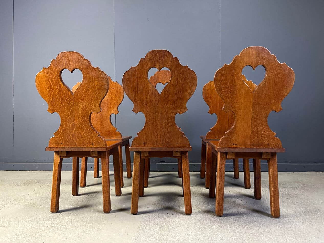 Zestaw czterech krzeseł jadalnianych Brutalistyczne Serce, dąb brązowy, Szwecja, lata 60. - 275311