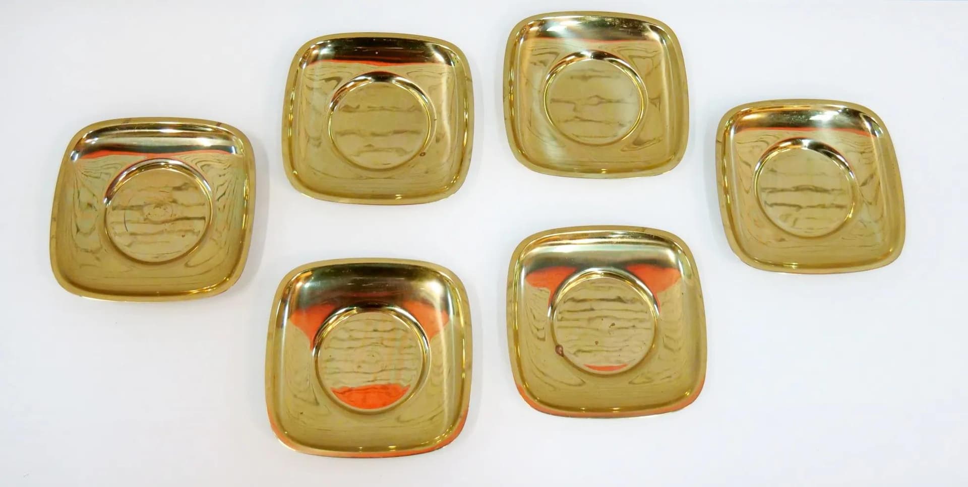 Miedziane podstawki do filiżanek, minimalistyczne, Francja, lata 60. - 19237