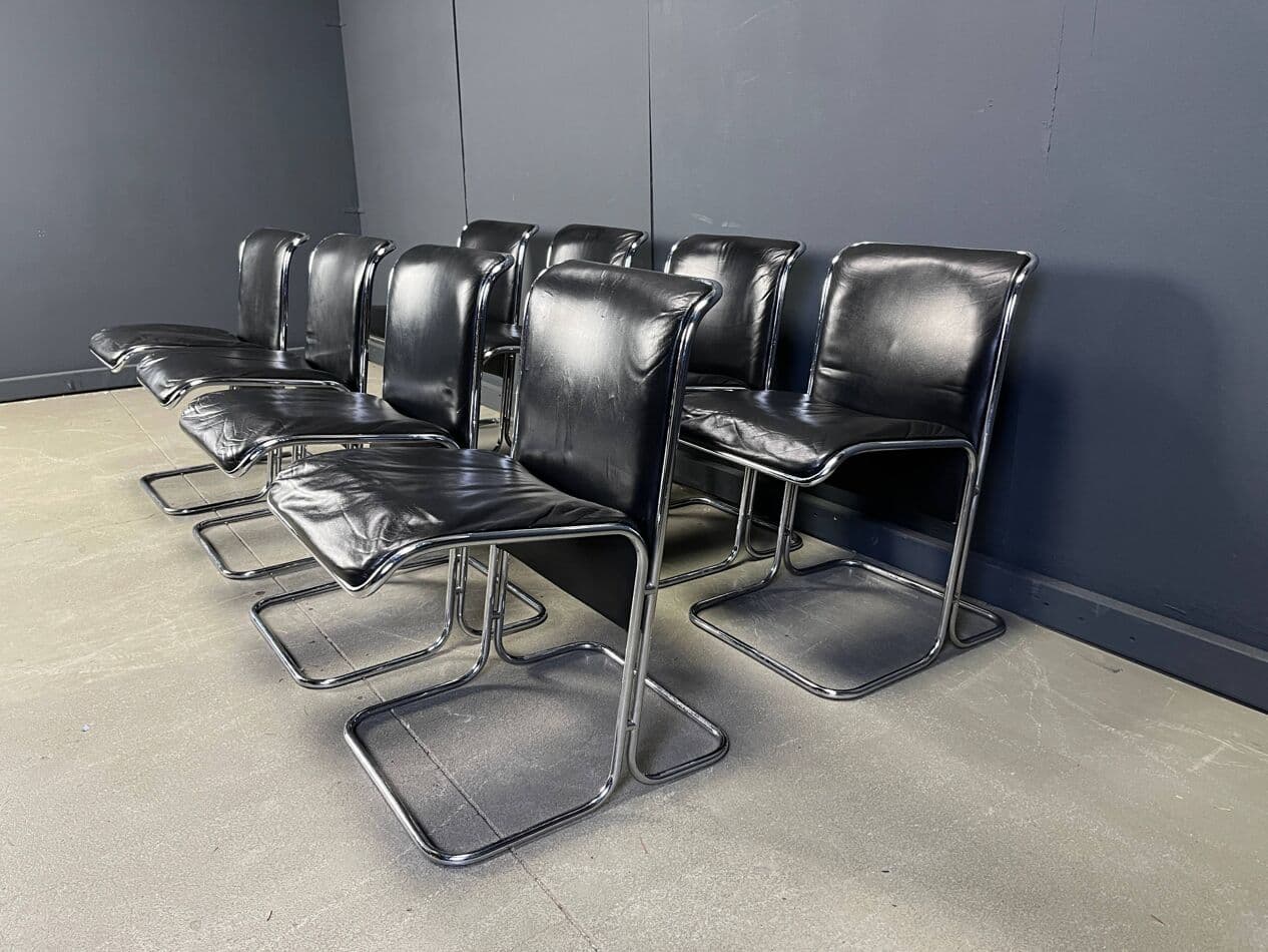 Zestaw ośmiu krzeseł Calla, skóra czarna, stal chromowana, proj. A. A. Colombo, Arflex, Włochy, lata 70. - 274951