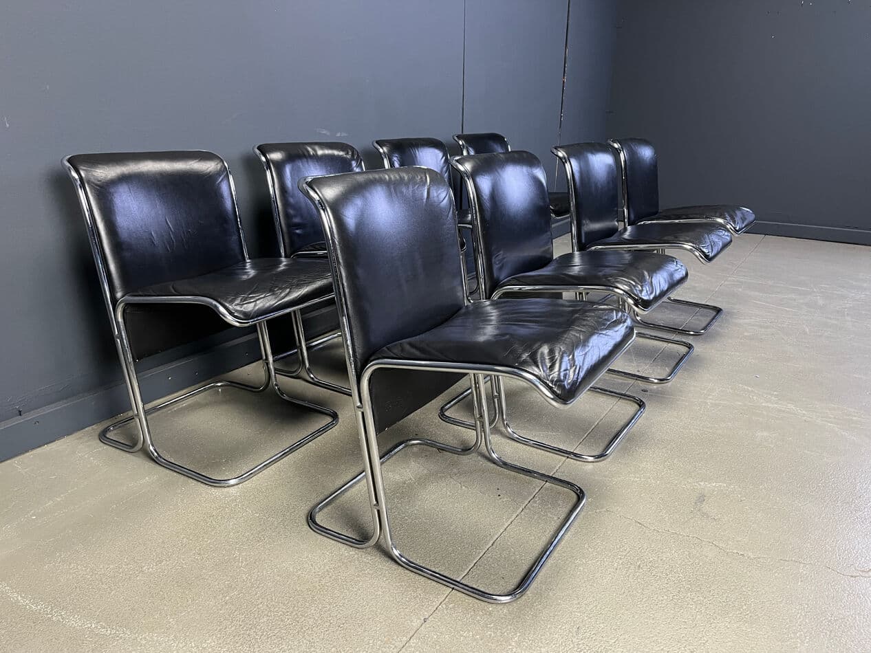 Zestaw ośmiu krzeseł Calla, skóra czarna, stal chromowana, proj. A. A. Colombo, Arflex, Włochy, lata 70. - 274950
