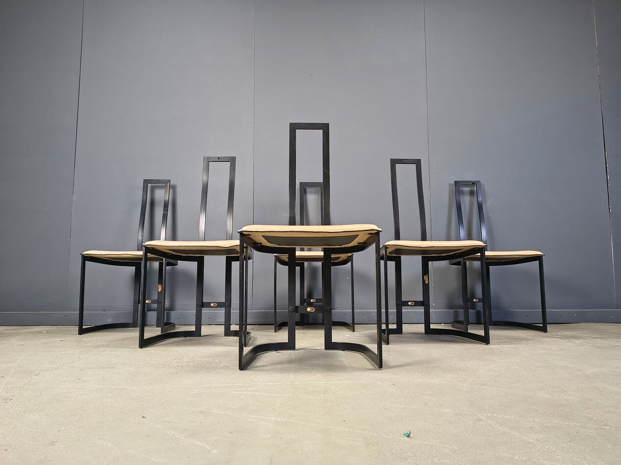 Zestaw sześciu krzeseł jadalnianych, skóra beżowa, metal czarny, proj. G. Rinaldi, Thema, Włochy, lata 80. - 274554