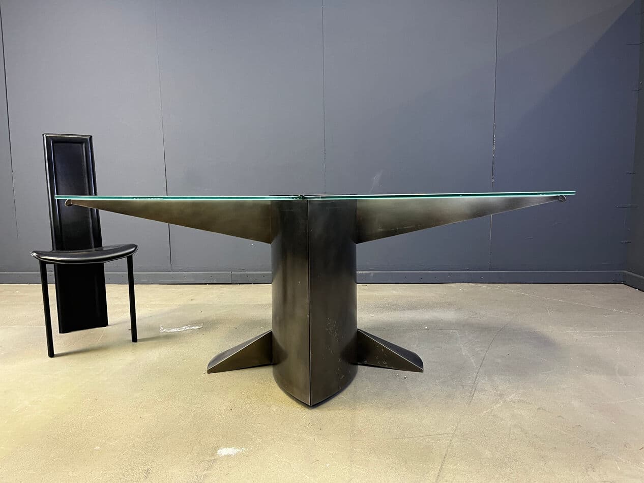 Stół jadalniany postmodernistyczny, szkło matowe, aluminium szczotkowany, mosiądz ciemny, Belgochrom, Belgia, lata 80. - 274453