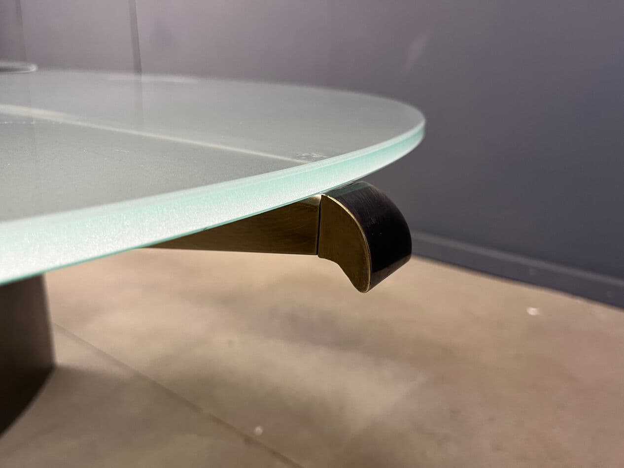 Stół jadalniany postmodernistyczny, szkło matowe, aluminium szczotkowany, mosiądz ciemny, Belgochrom, Belgia, lata 80. - 274460