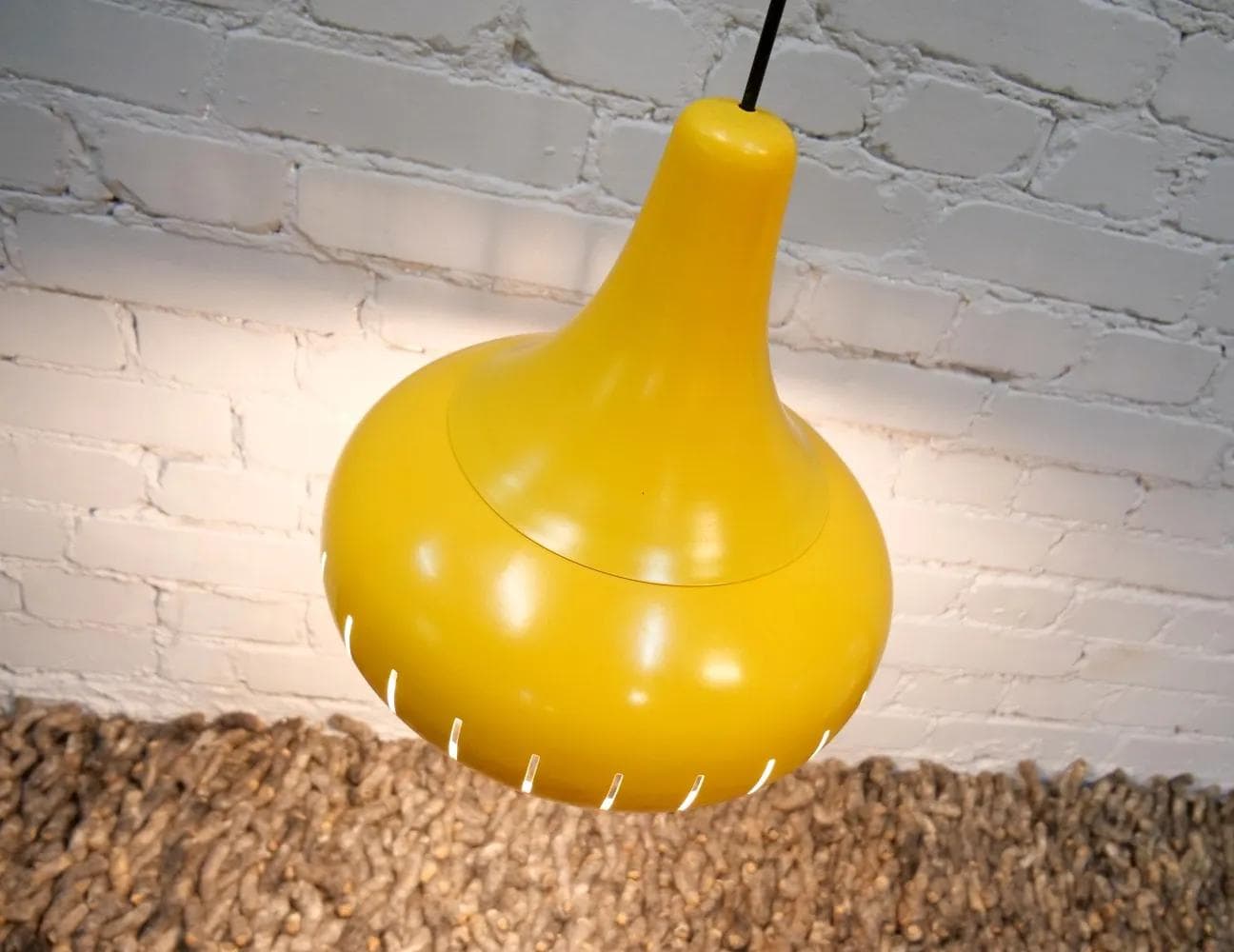 Lampa wisząca, żółty, aluminium lakierowane, Włochy, lata 60. - 19208