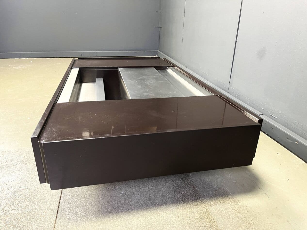 Bar coffee table, brown lacquered wood, Italy, 1970s. - 274295