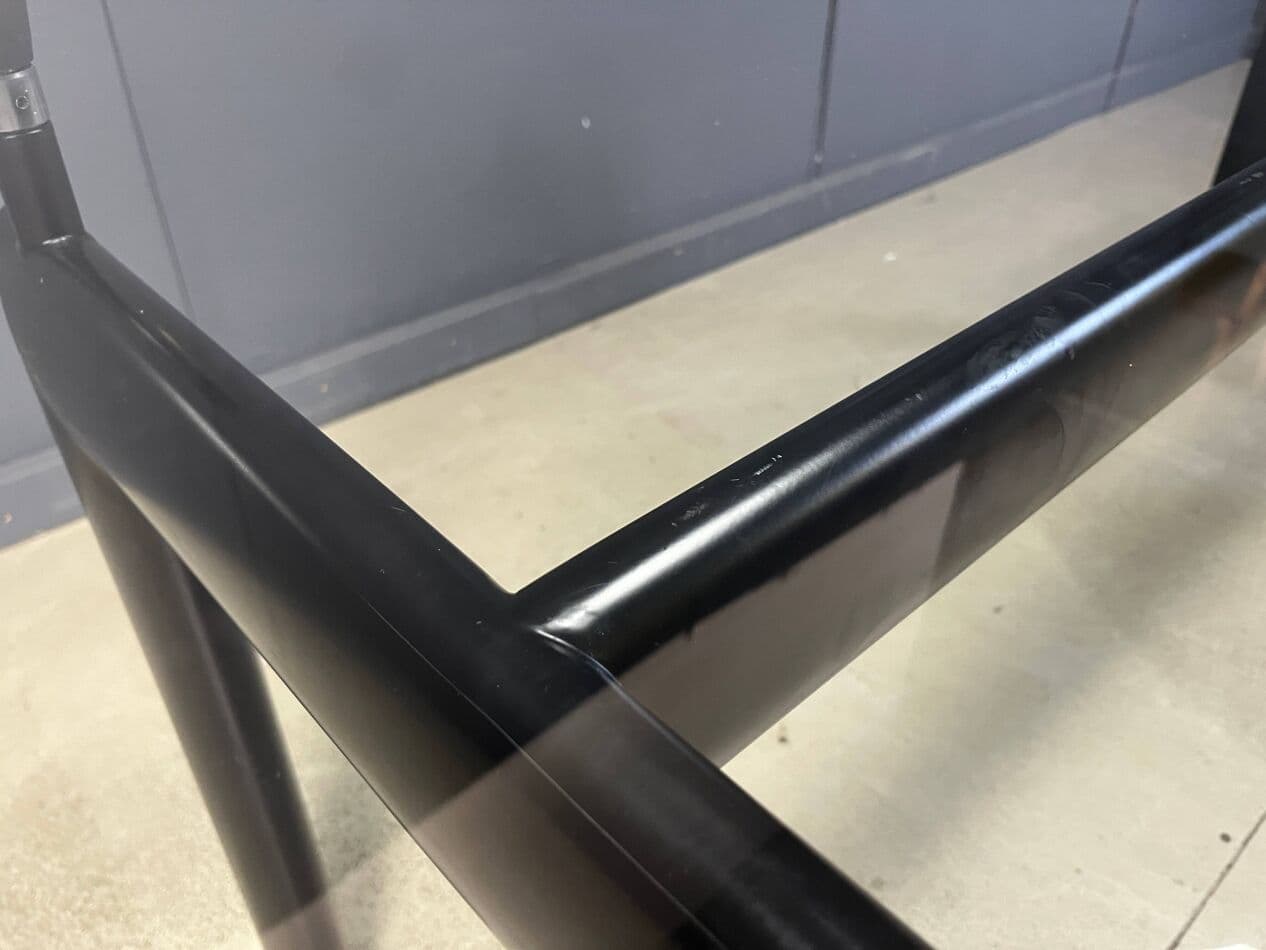 Stół jadalniany LC6, szkło transparent, metal czarny, proj. L. Corbusier, P. Jeanneret, C. Perriand, Cassina, Włochy, lata 90. - 274123