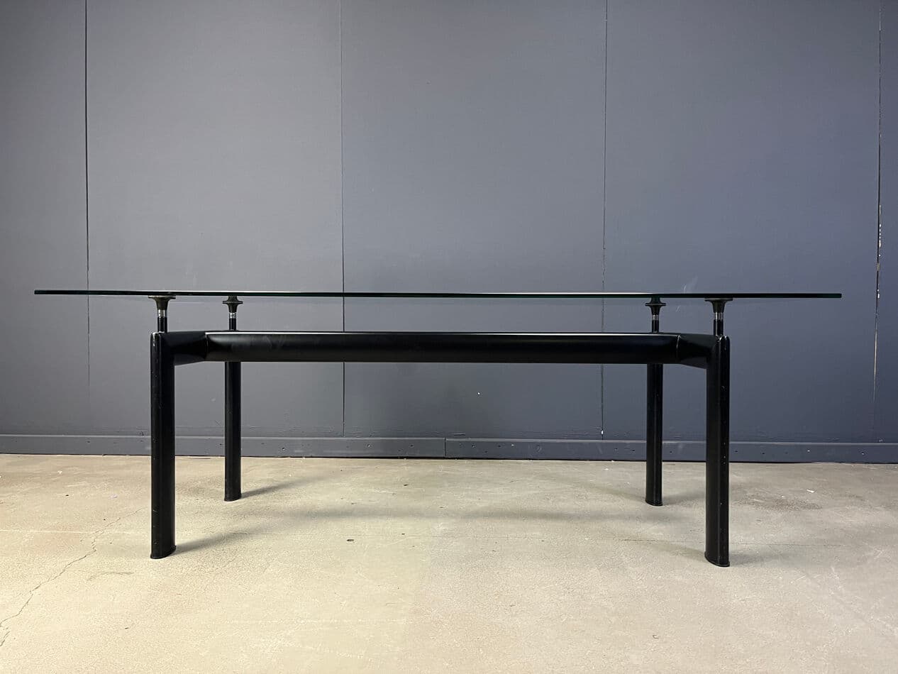 Stół jadalniany LC6, szkło transparent, metal czarny, proj. L. Corbusier, P. Jeanneret, C. Perriand, Cassina, Włochy, lata 90. - 274118
