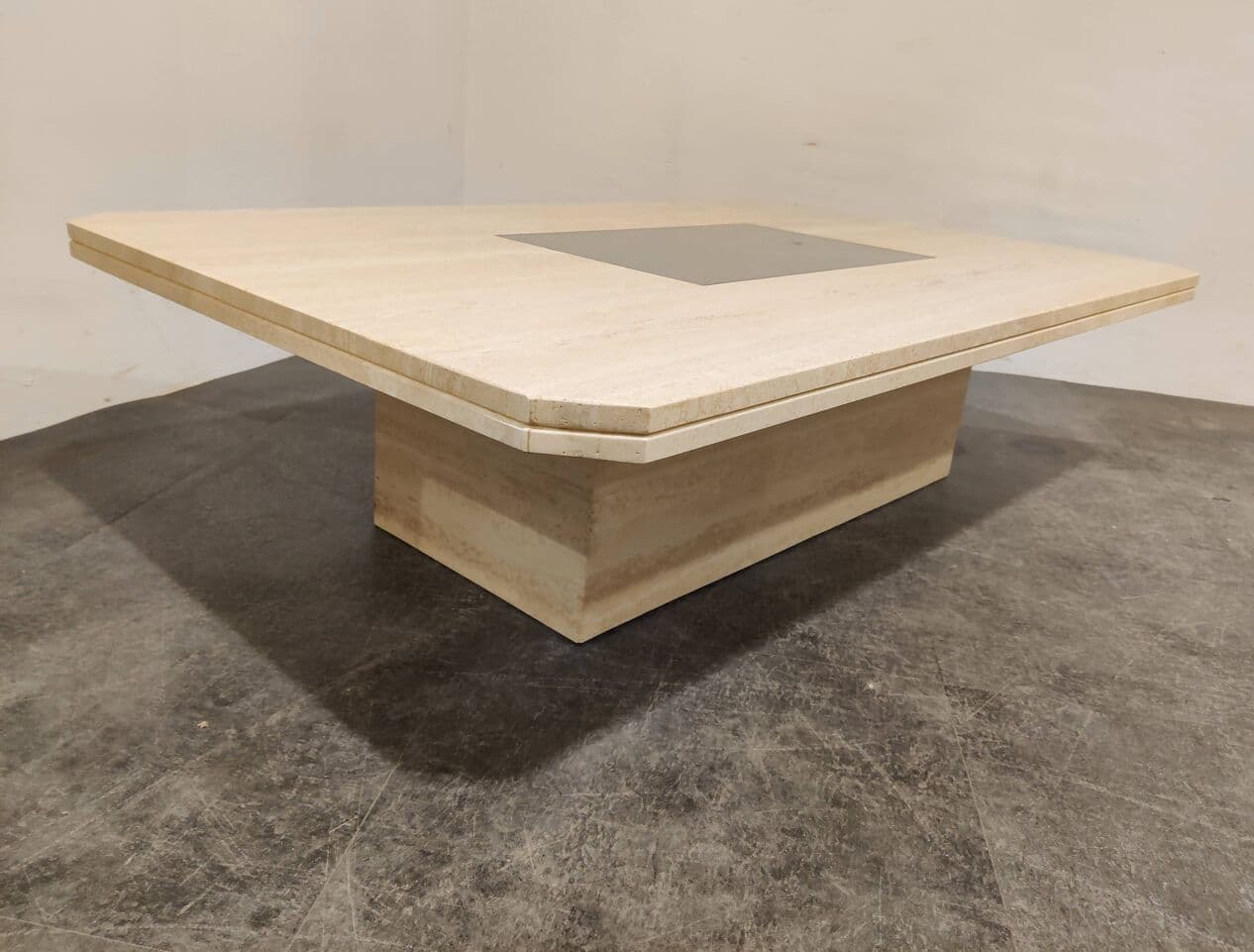 Coffee Table, beige travertine, gold brass, Belgium, 1970s. - 273519